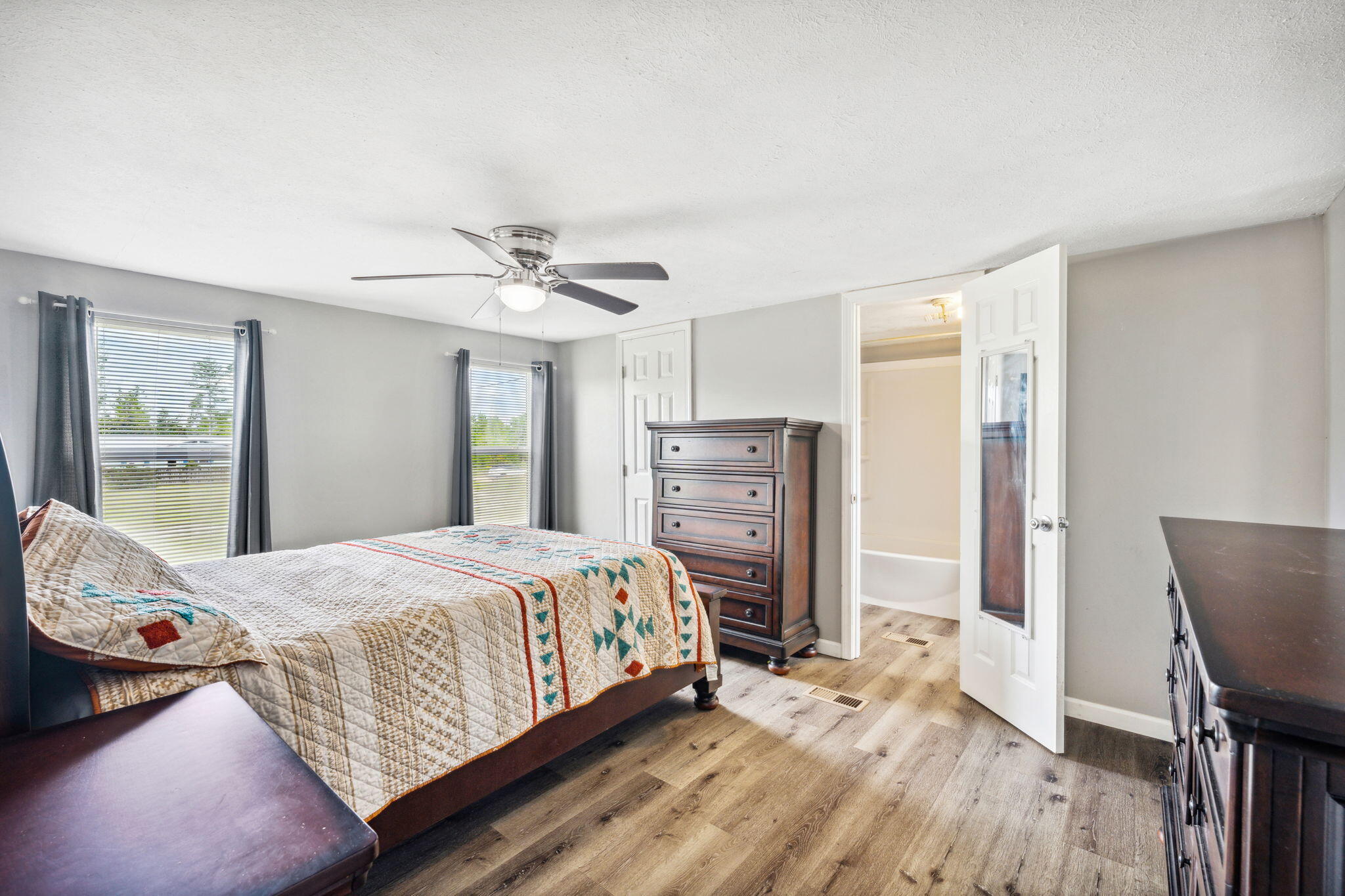 NO RECORDED SUBDIVISION - Residential