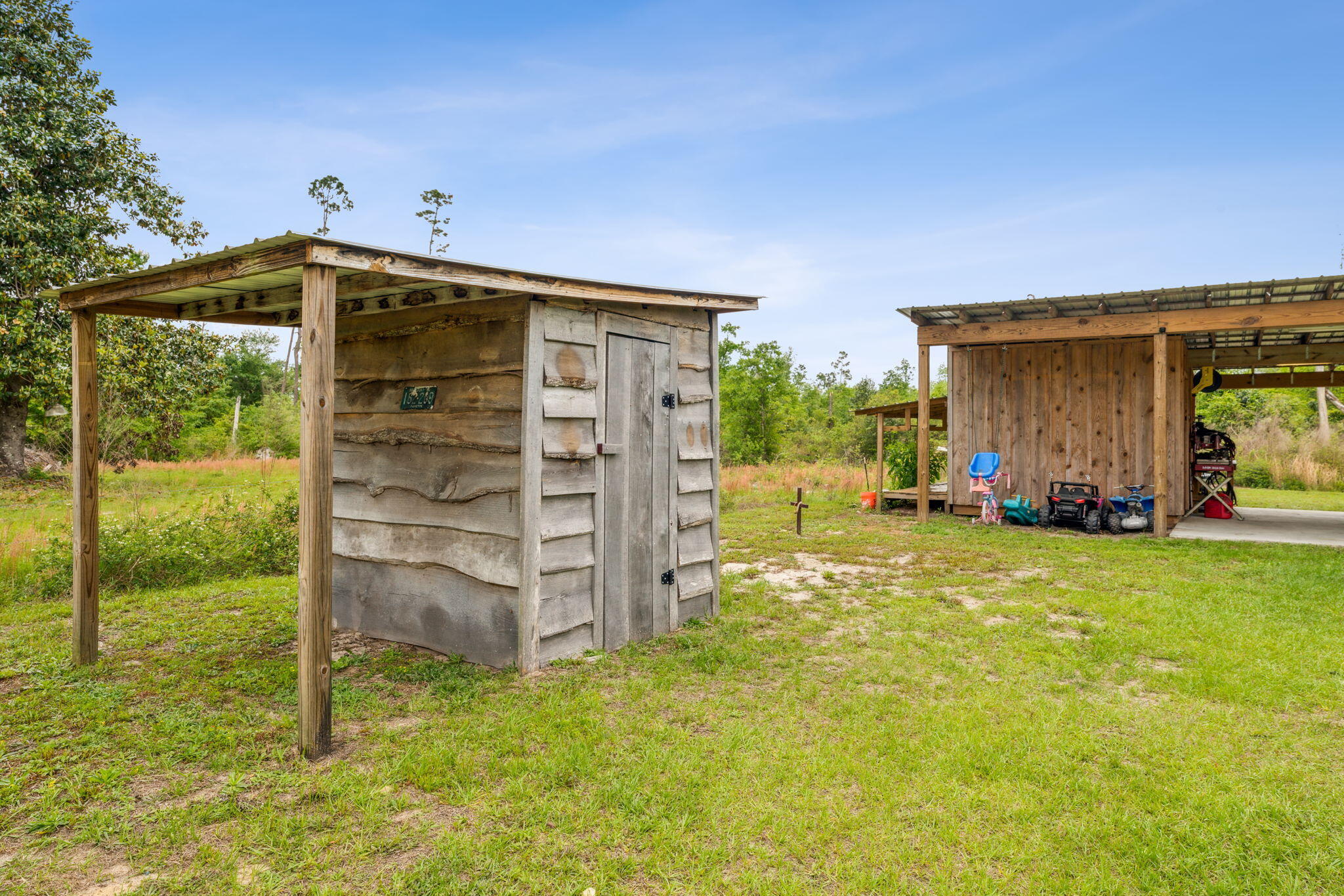 NO RECORDED SUBDIVISION - Residential