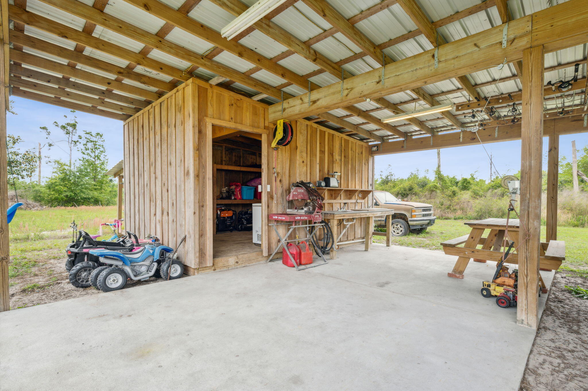 NO RECORDED SUBDIVISION - Residential