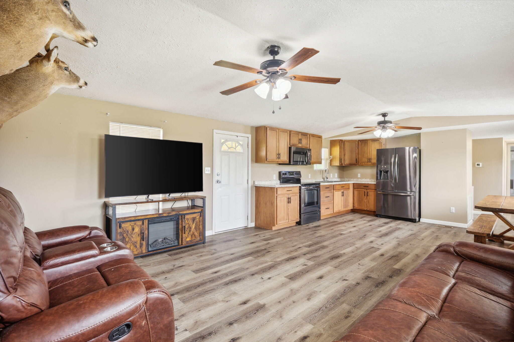 NO RECORDED SUBDIVISION - Residential