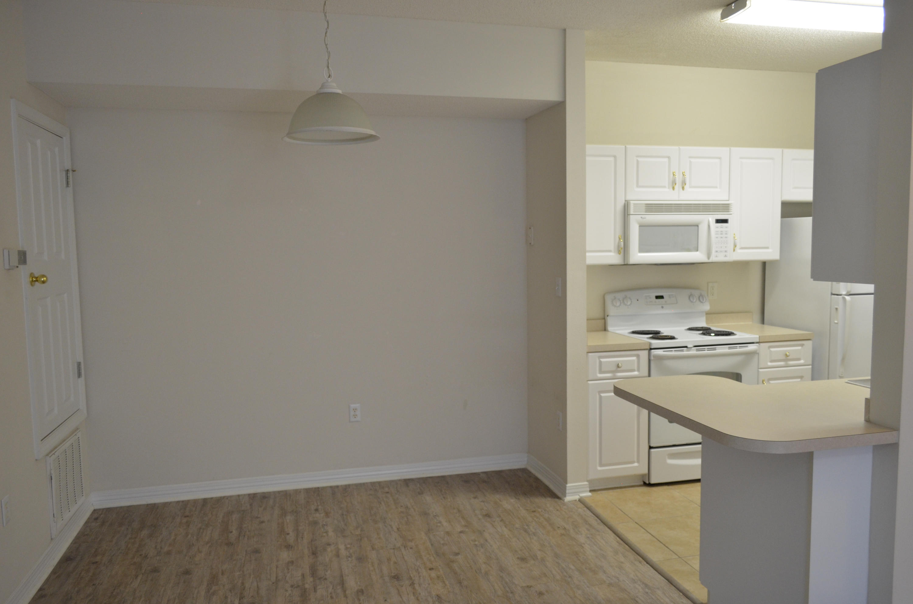 OAKS THE - Residential Lease