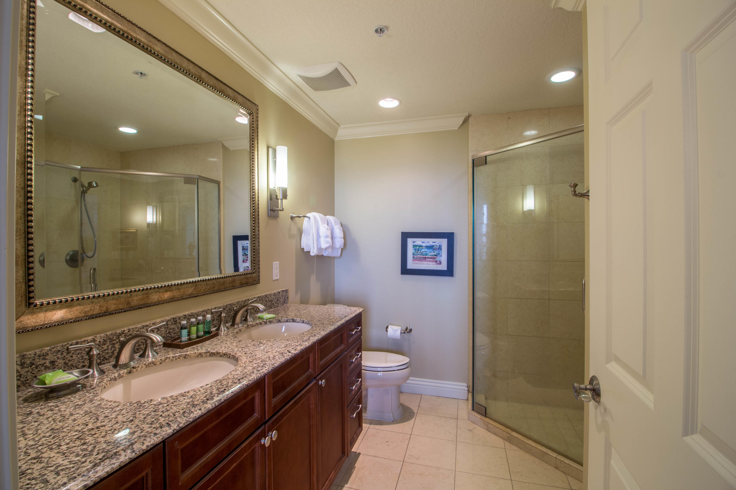 EMERALD GRANDE - Residential