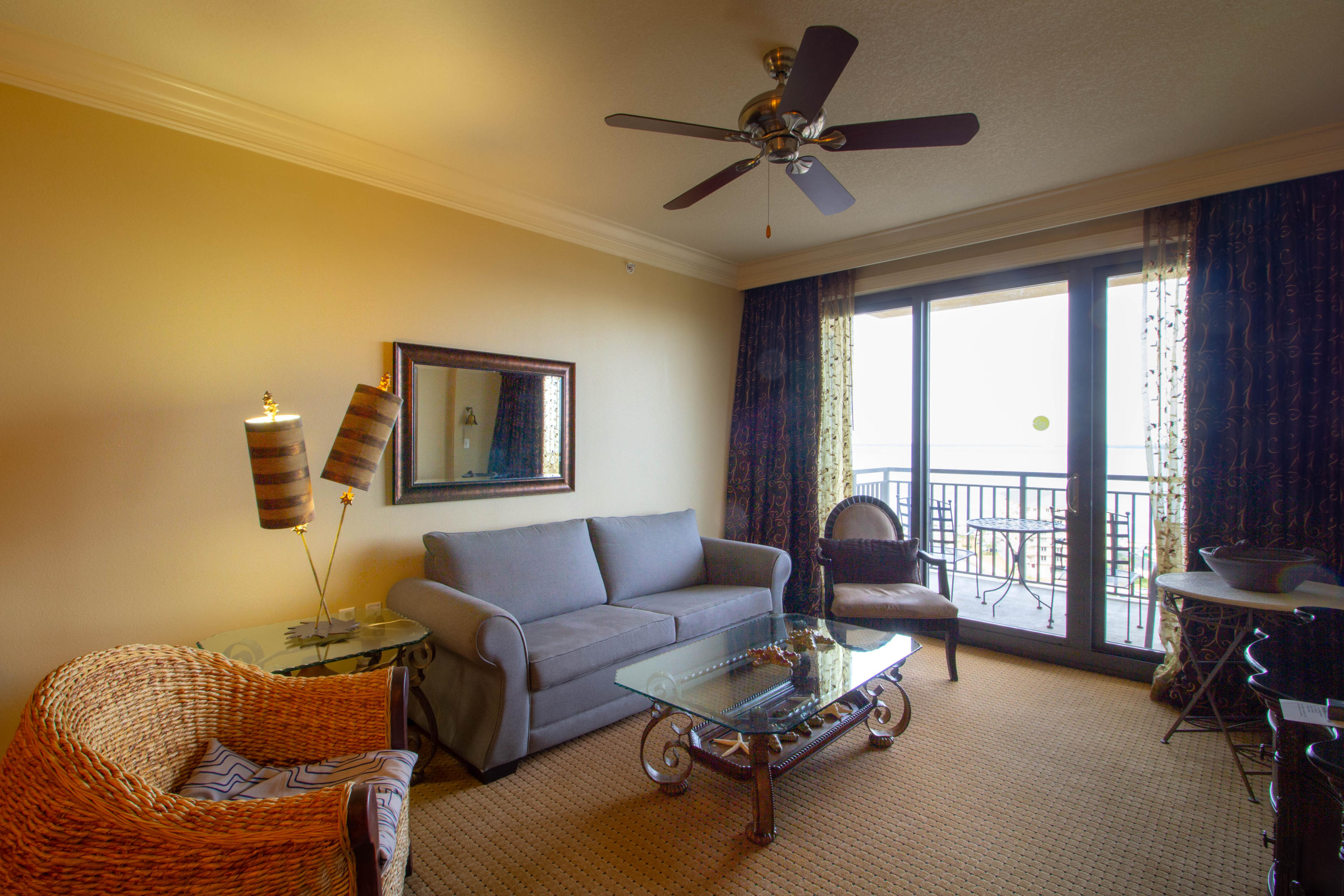EMERALD GRANDE - Residential