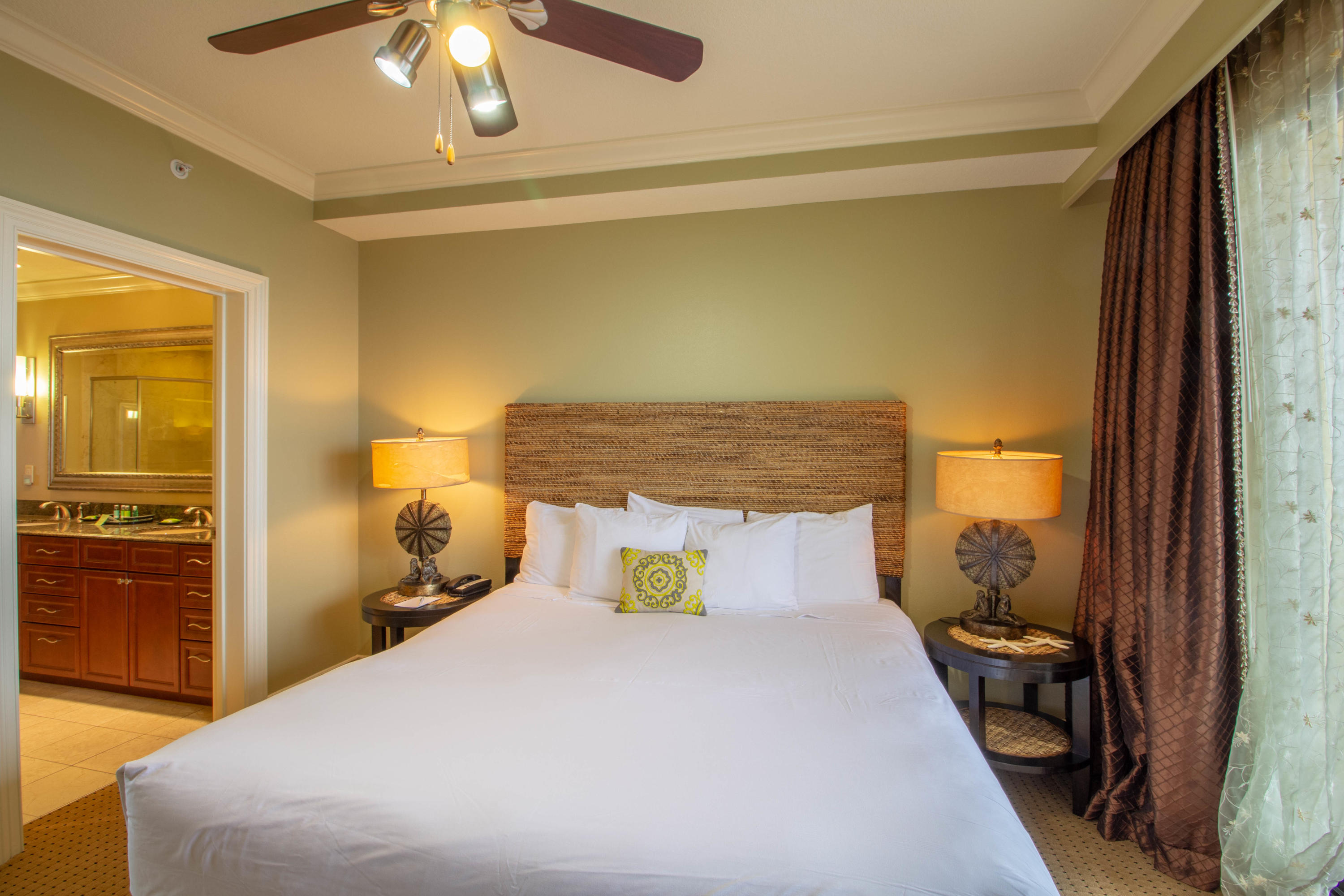 EMERALD GRANDE - Residential