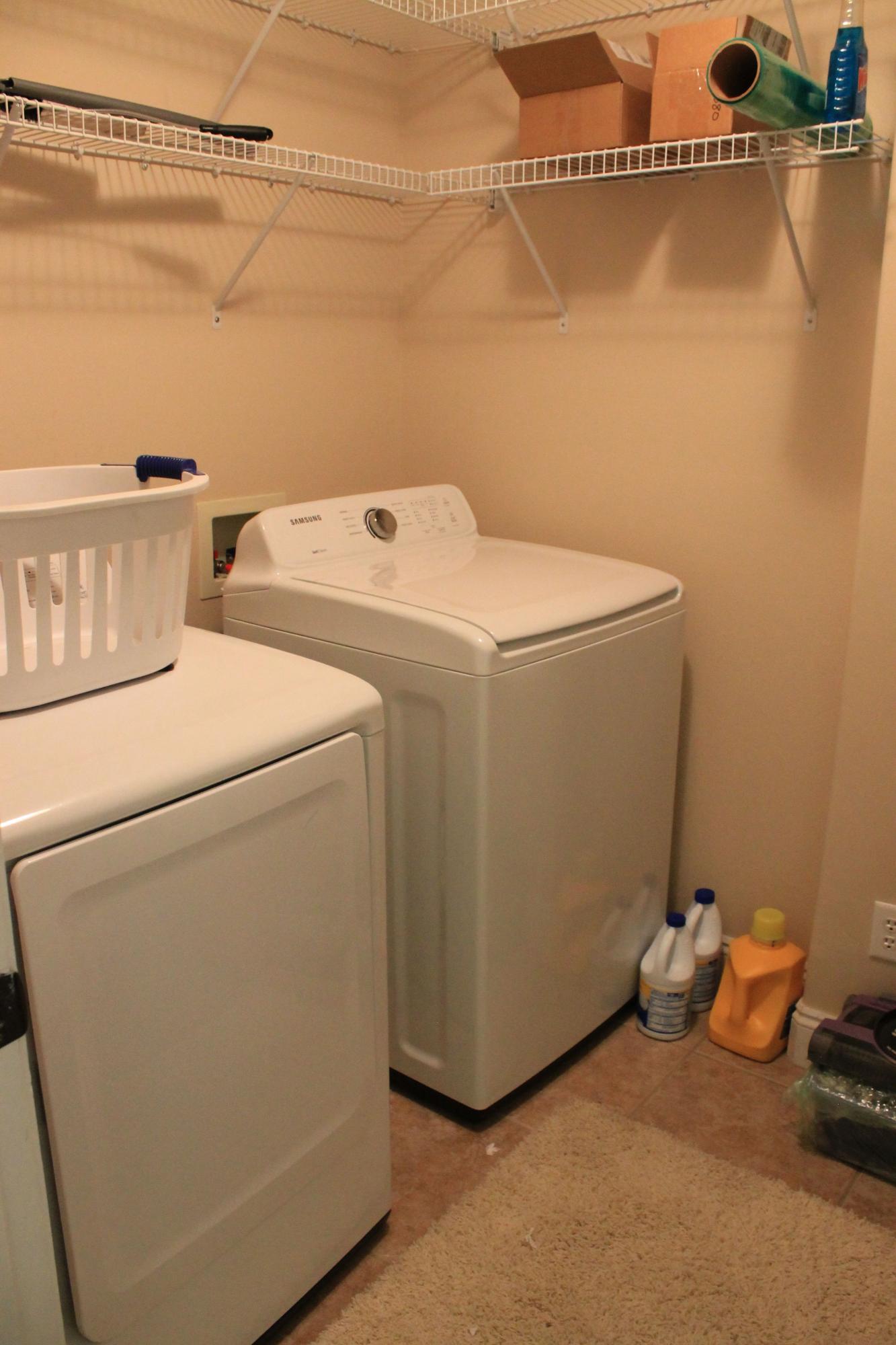 PINE SHORES - Residential