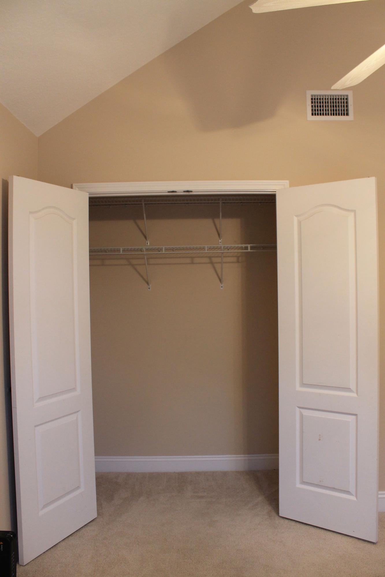 PINE SHORES - Residential