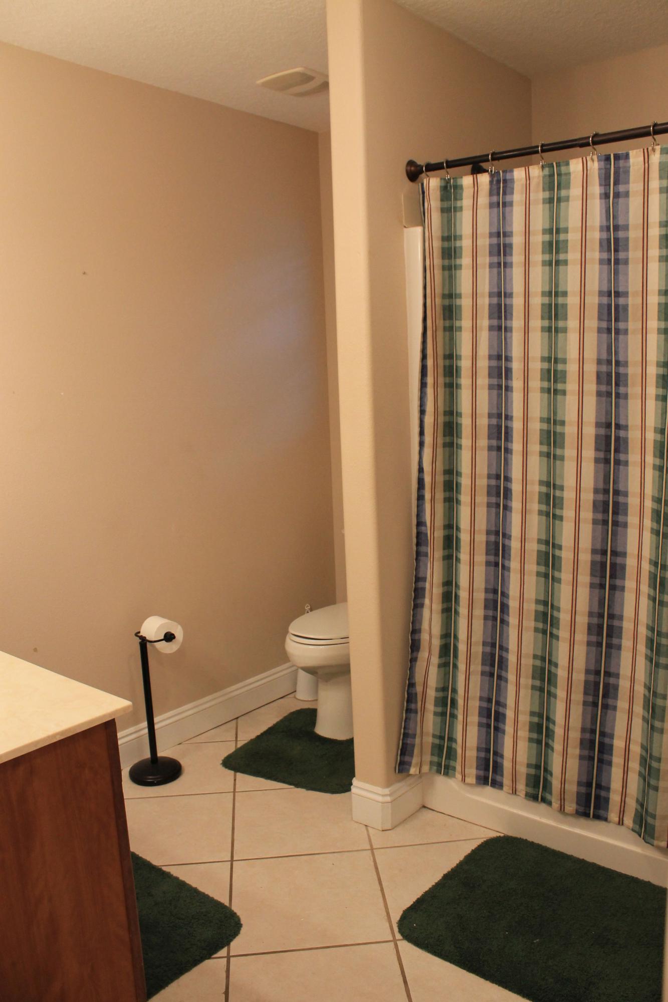 PINE SHORES - Residential