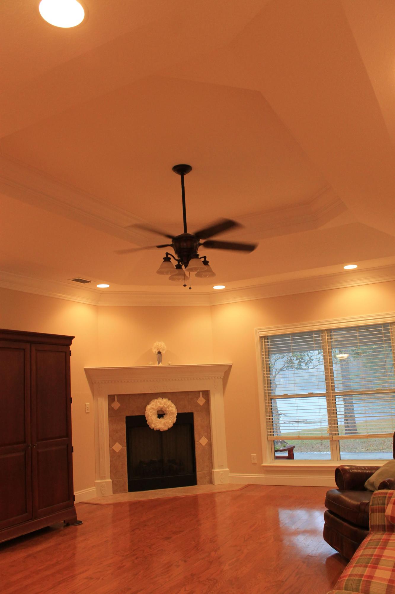 PINE SHORES - Residential