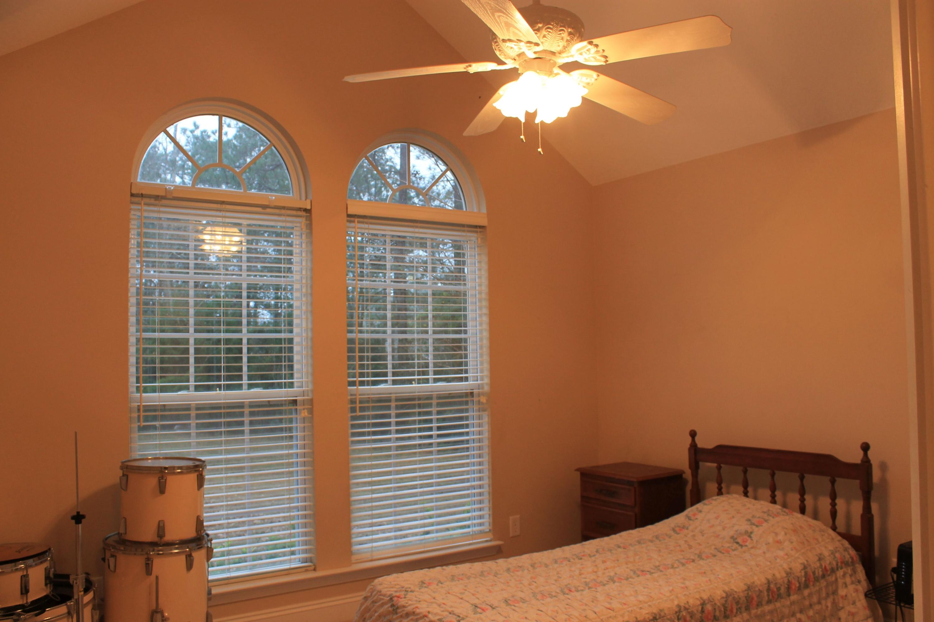 PINE SHORES - Residential