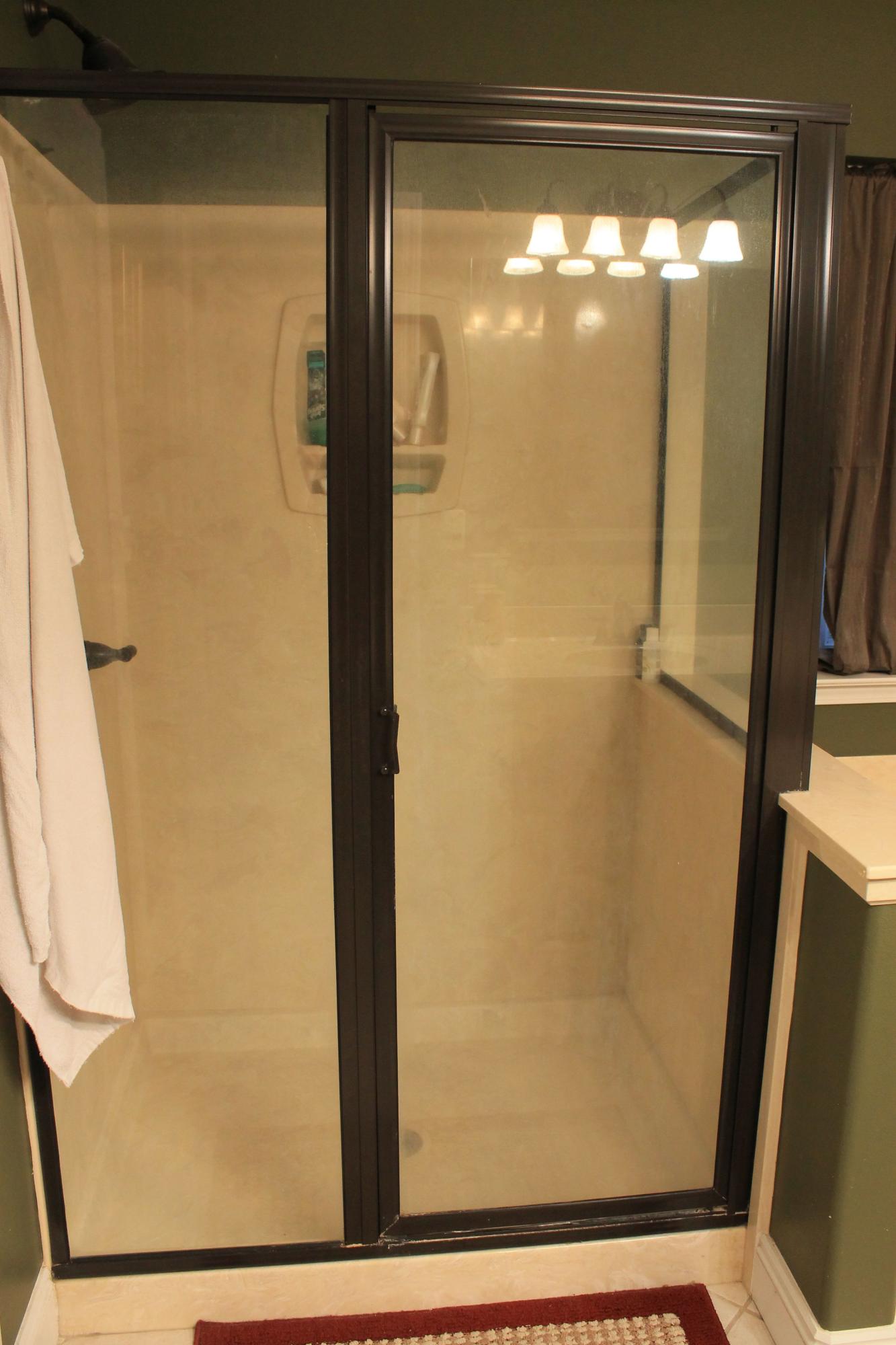 PINE SHORES - Residential