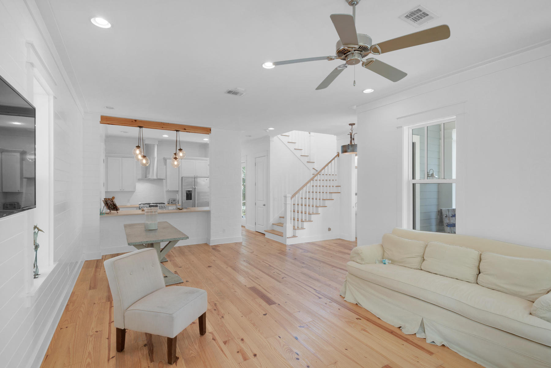 FOREST LAKES - Residential