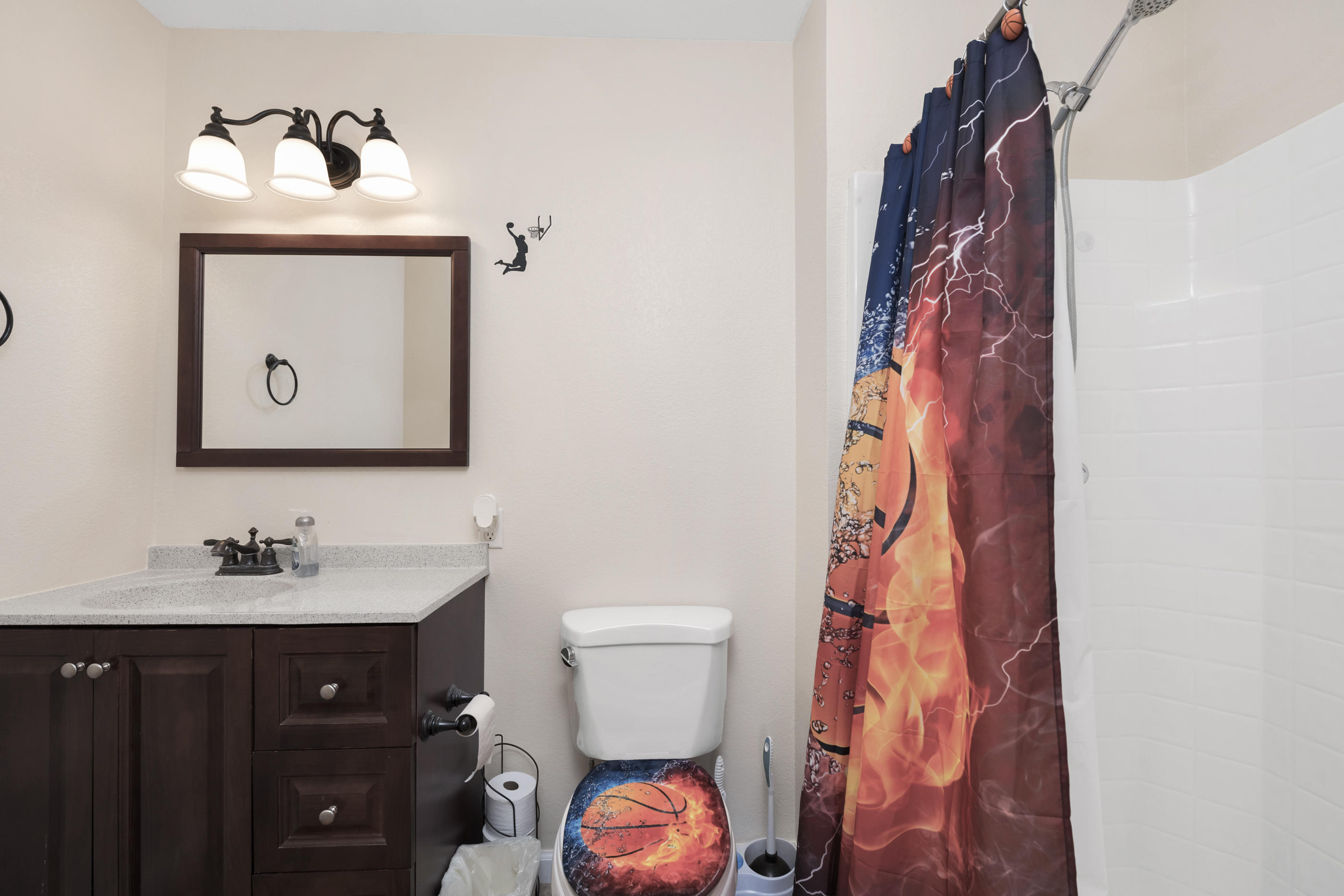 CAROL ANNE MANOR - Residential