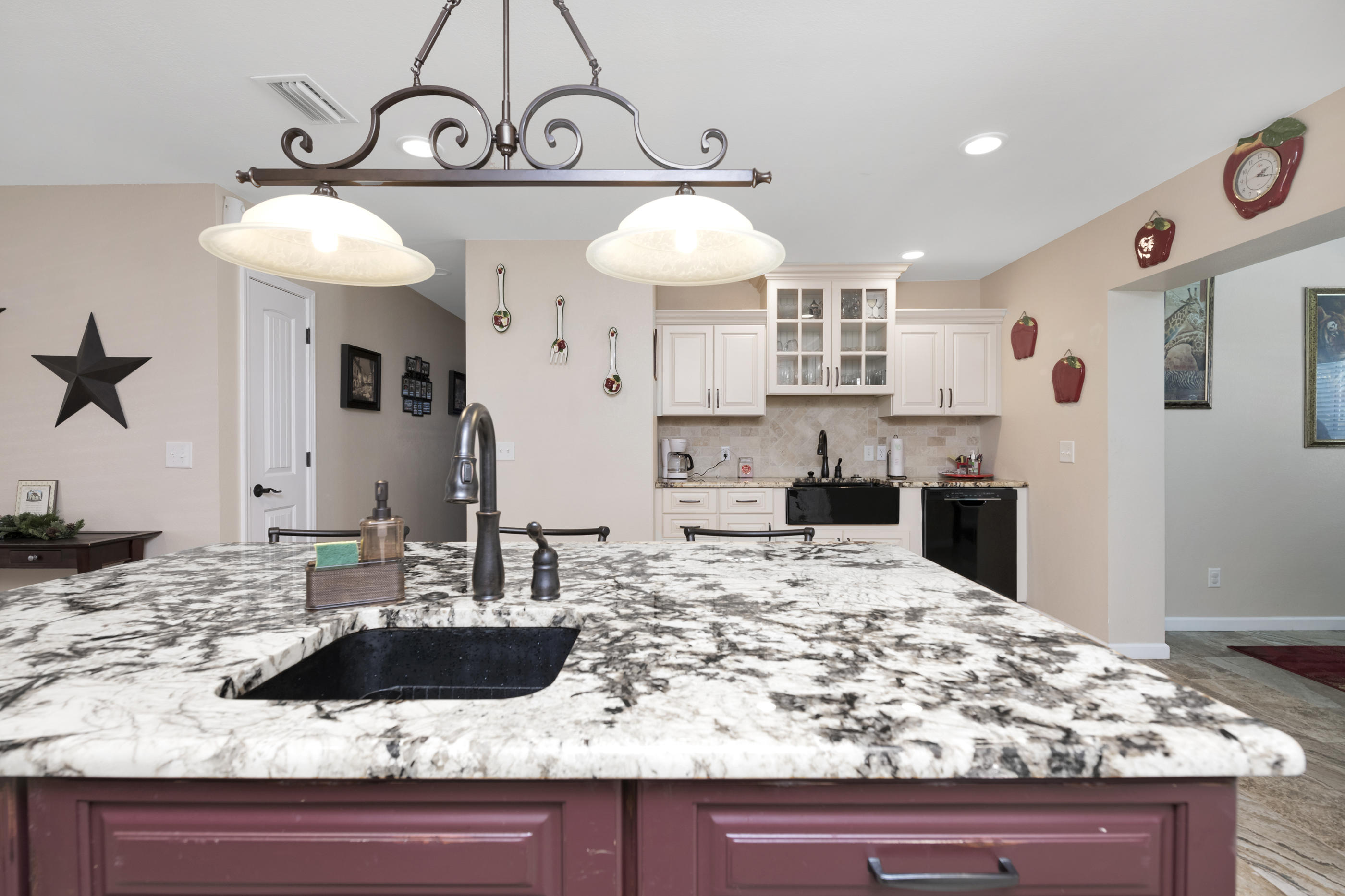 CAROL ANNE MANOR - Residential