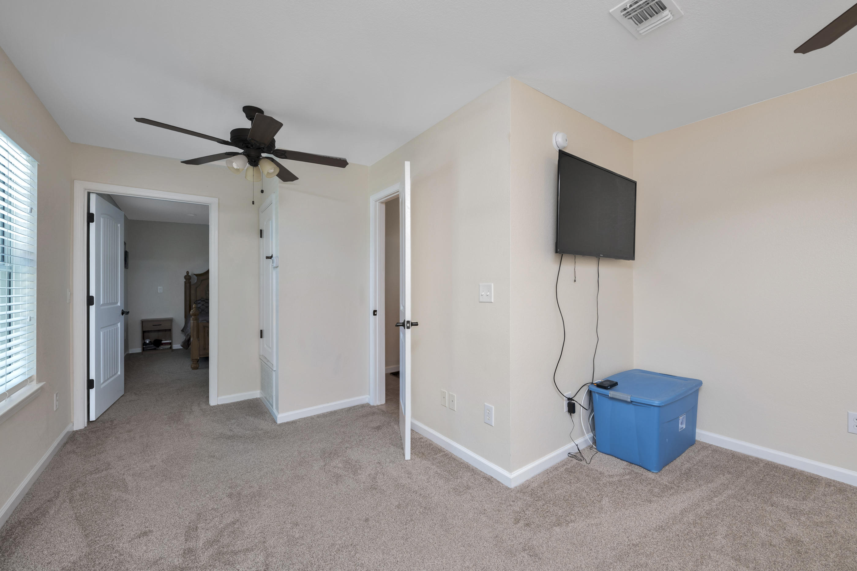 CAROL ANNE MANOR - Residential