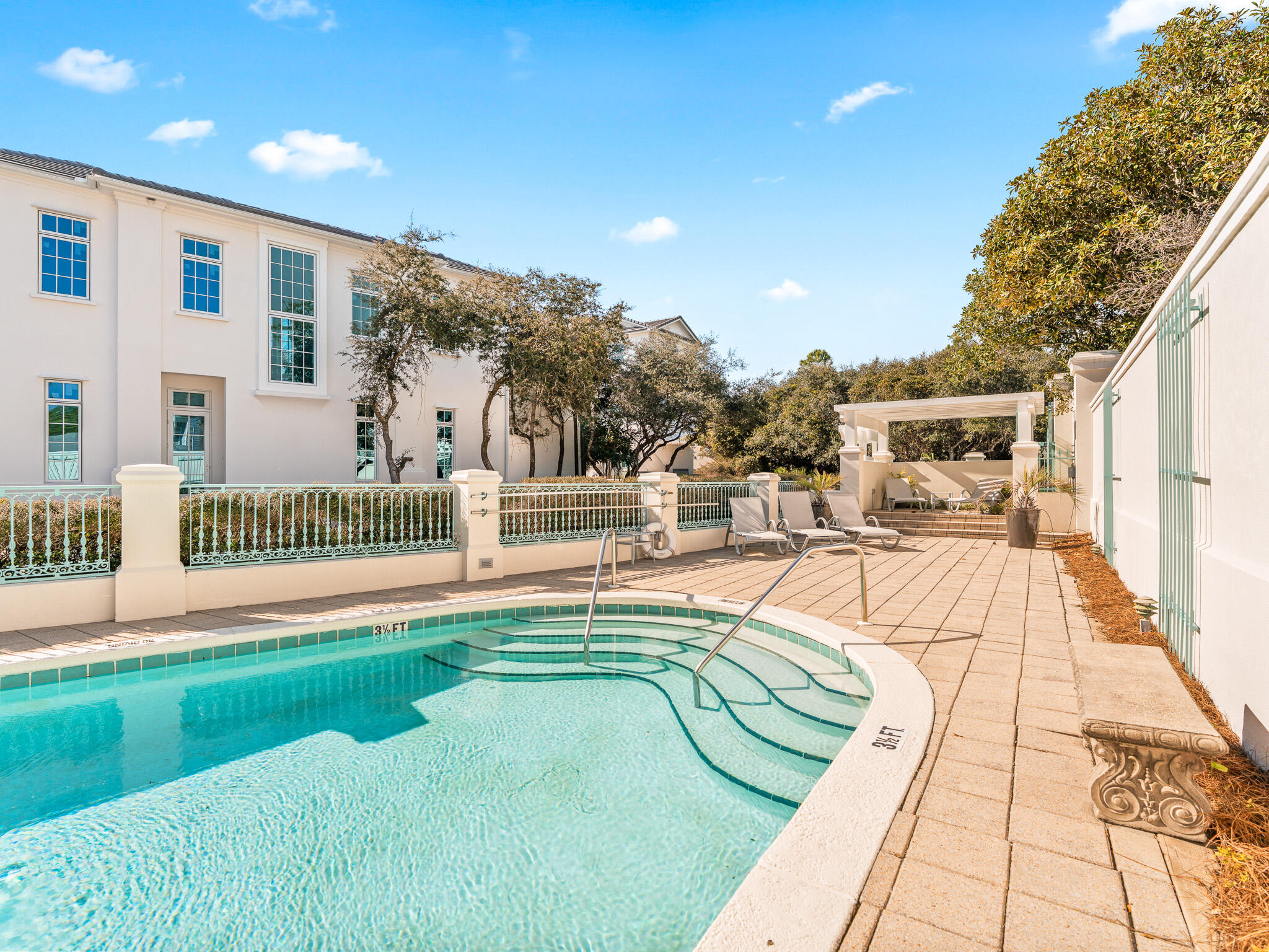 JASMINE DUNES - Residential