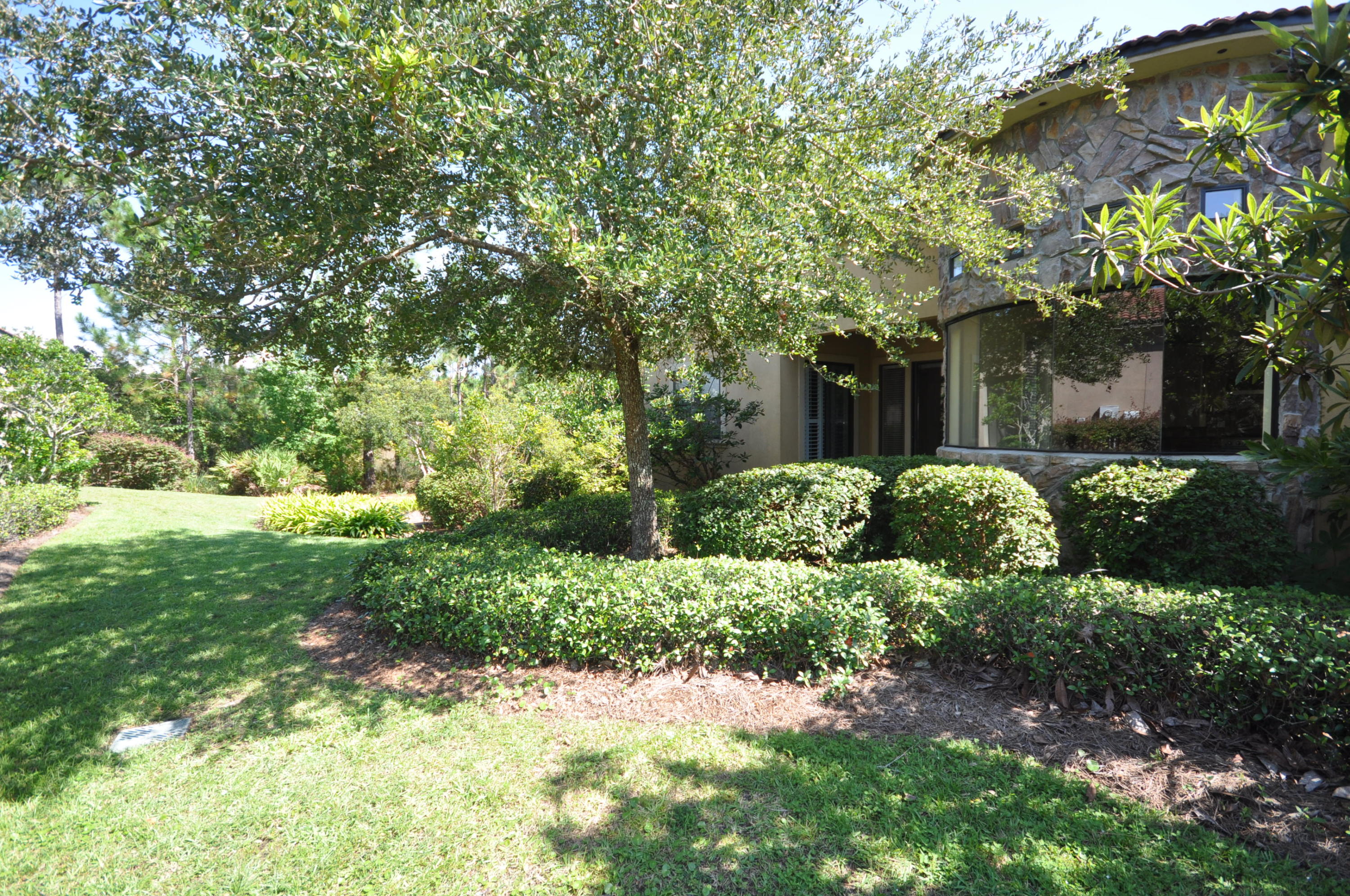 BURNT PINE - Residential