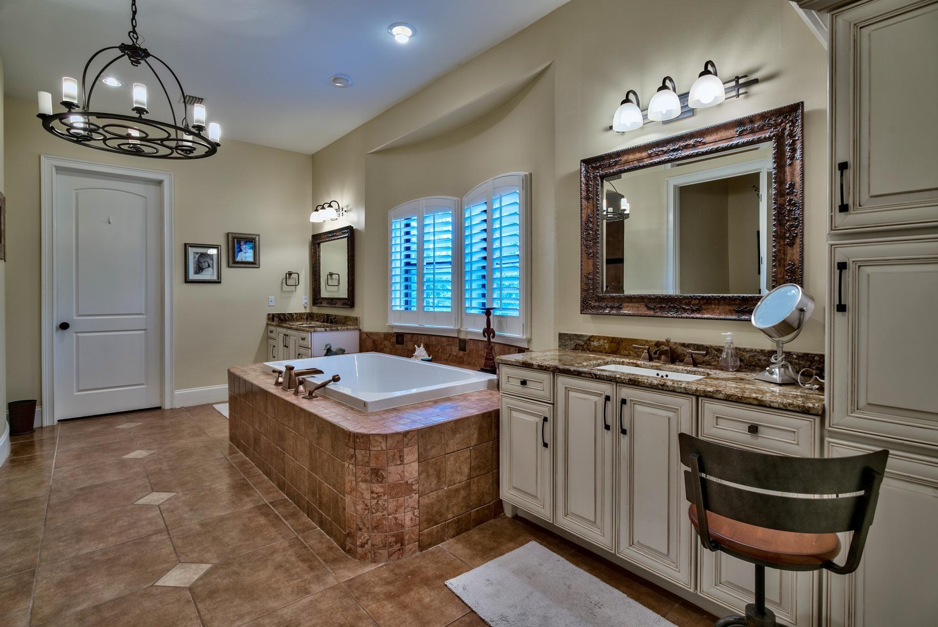 BURNT PINE - Residential