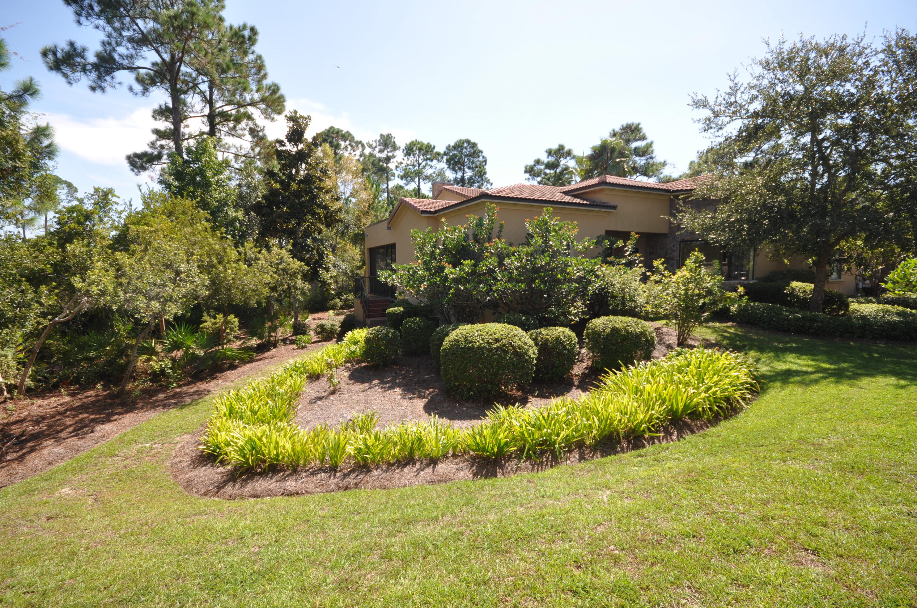 BURNT PINE - Residential