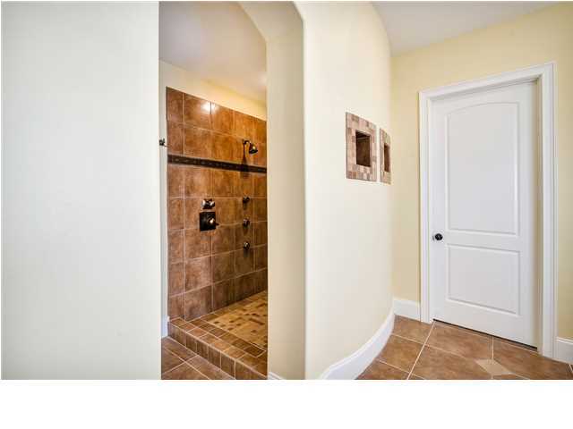 BURNT PINE - Residential