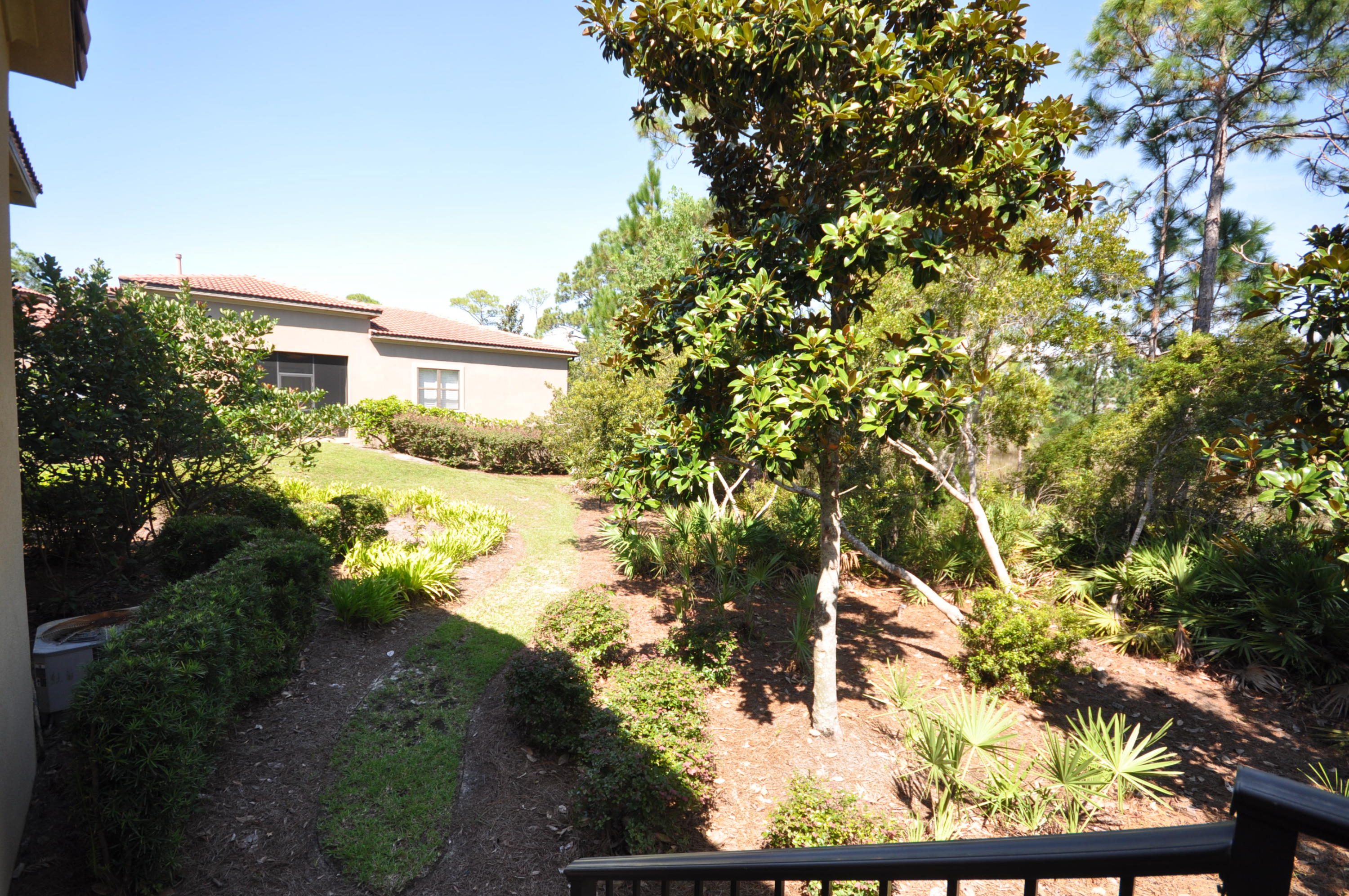 BURNT PINE - Residential