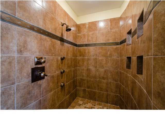 BURNT PINE - Residential