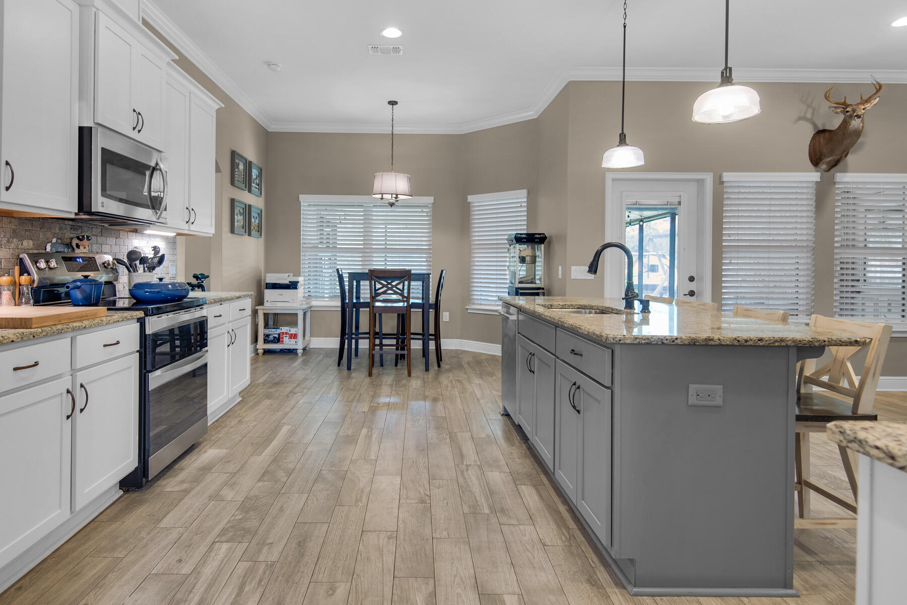 HOLLEY BY THE SEA - Residential