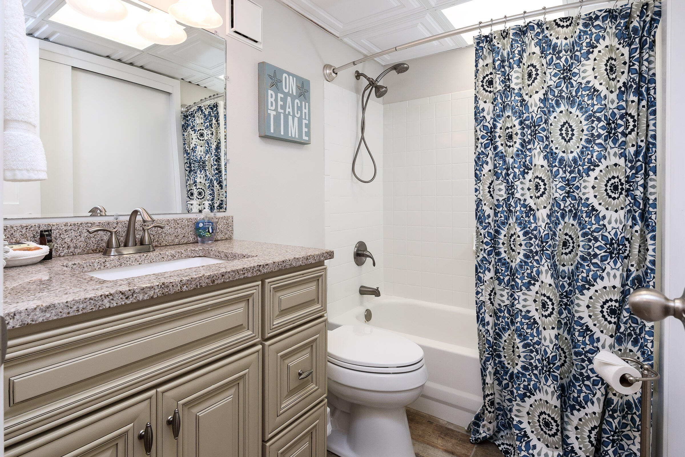 AQUA VILLA - Residential