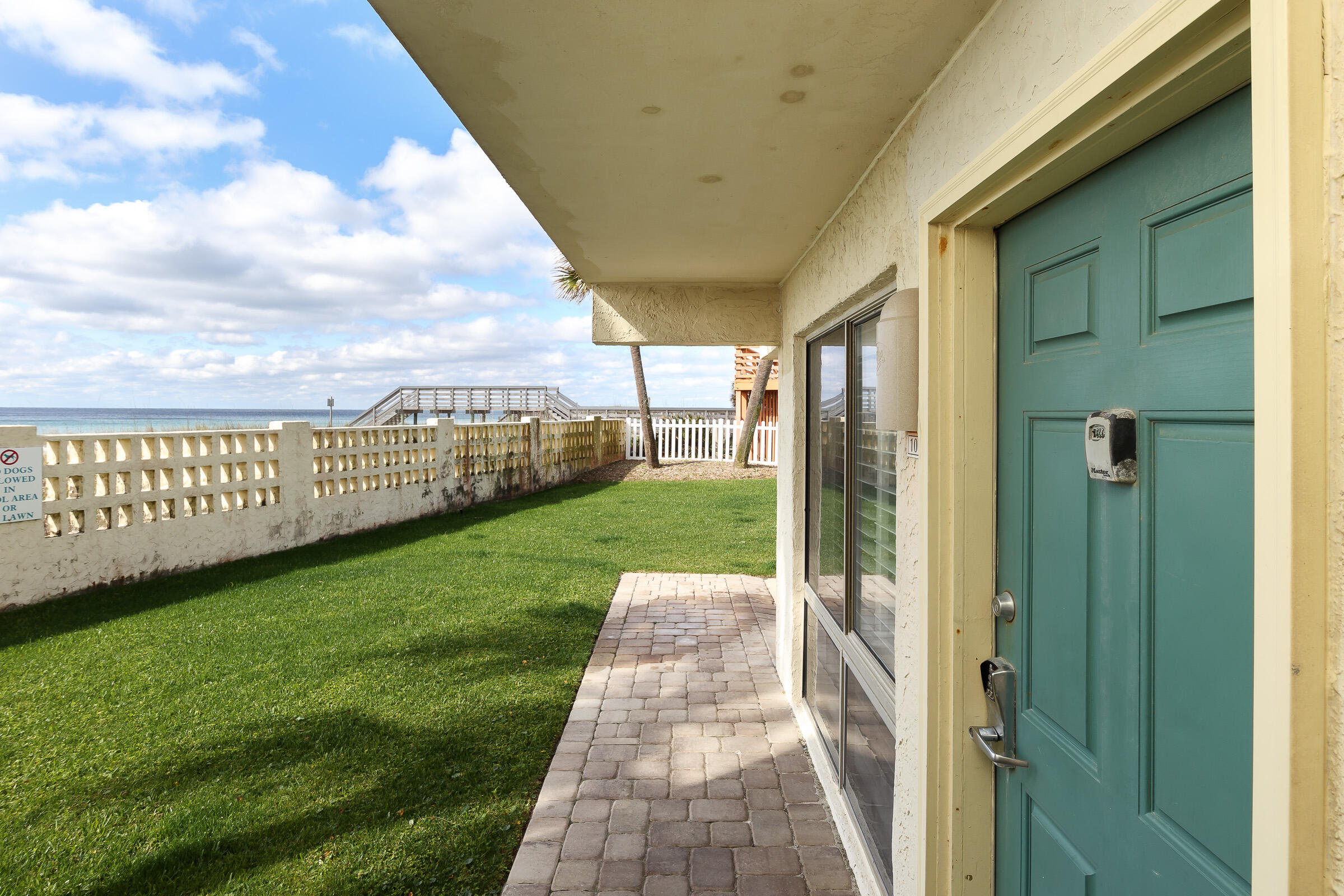 AQUA VILLA - Residential