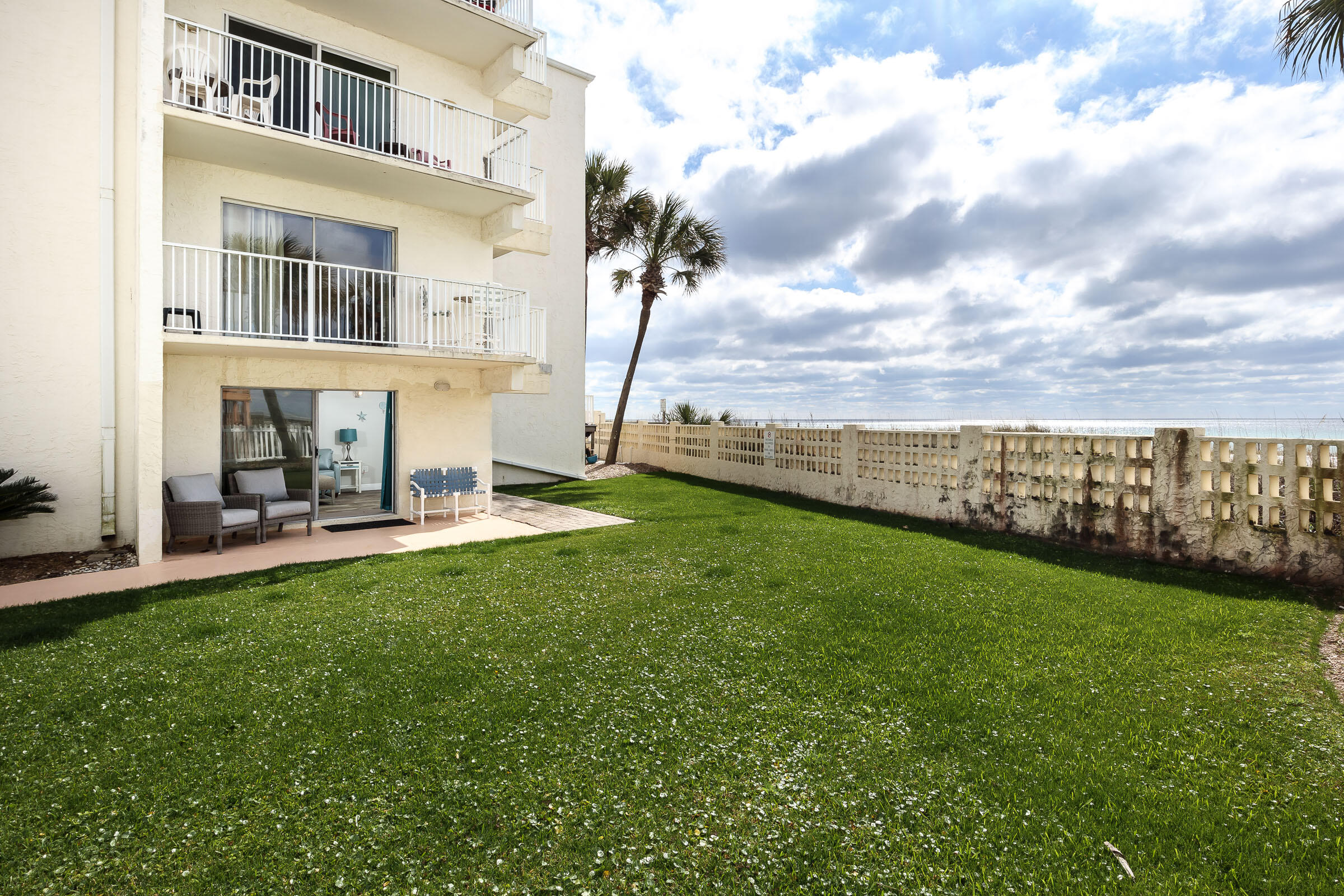 AQUA VILLA - Residential