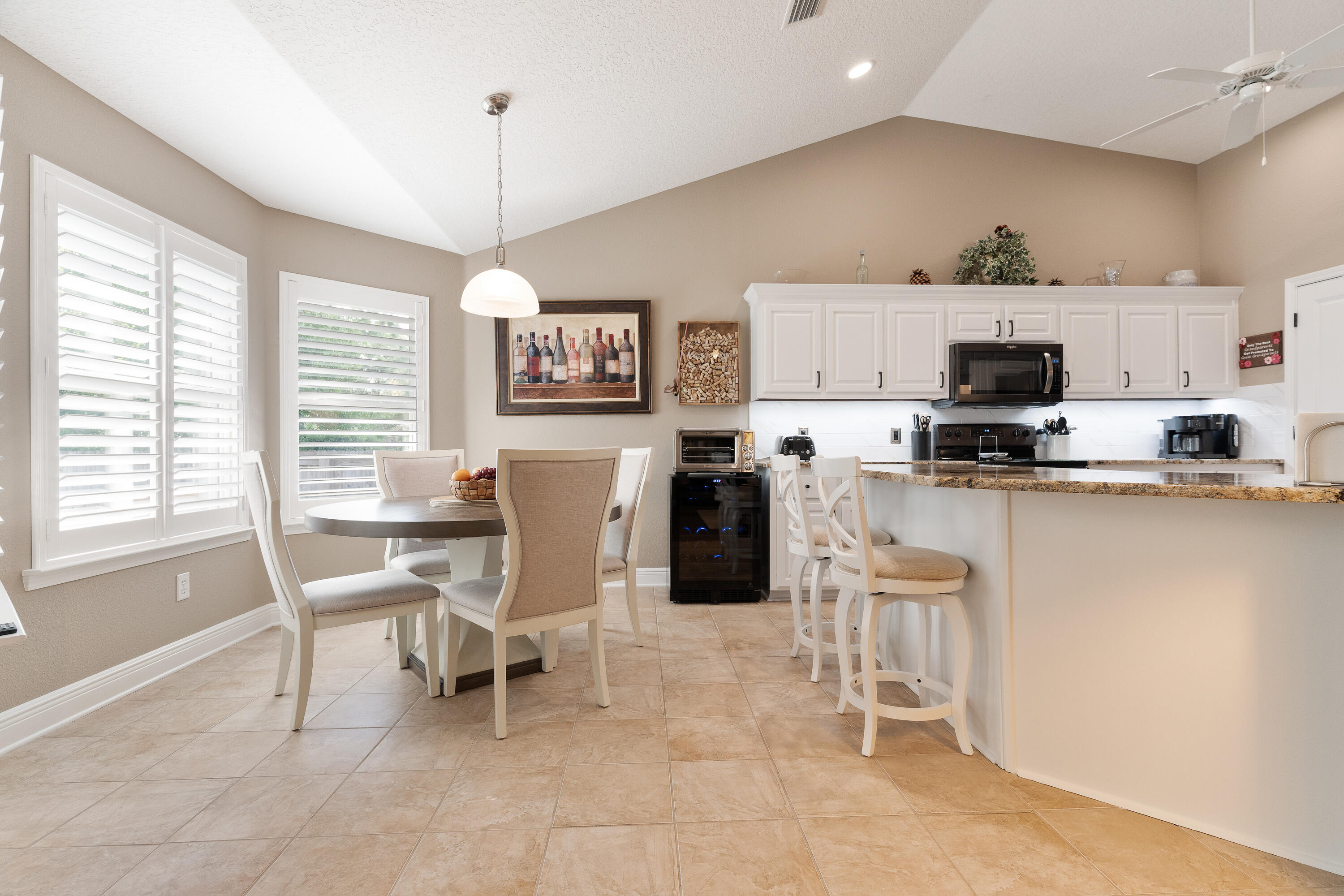 HOLLEY BY THE SEA - Residential