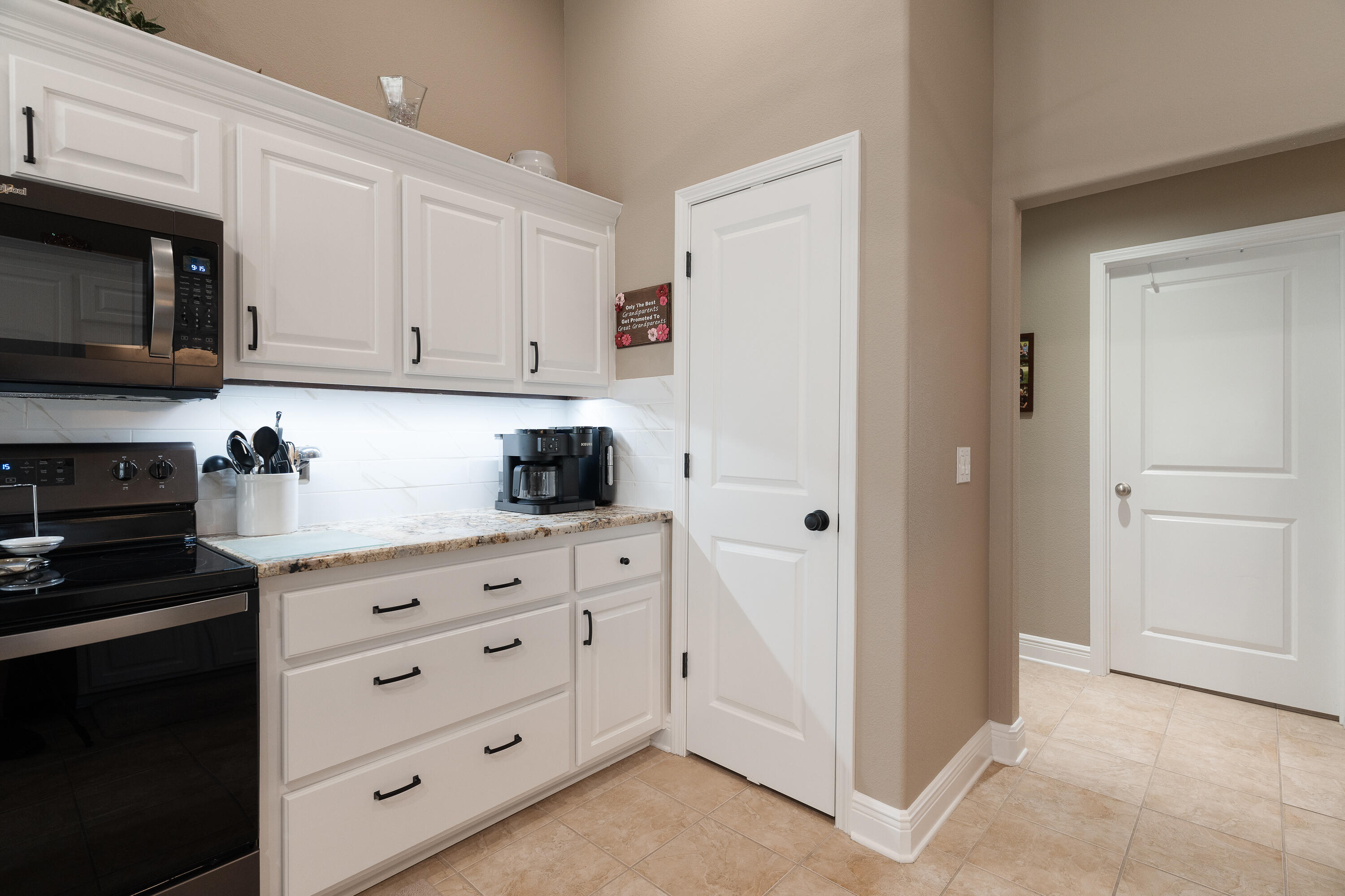 HOLLEY BY THE SEA - Residential