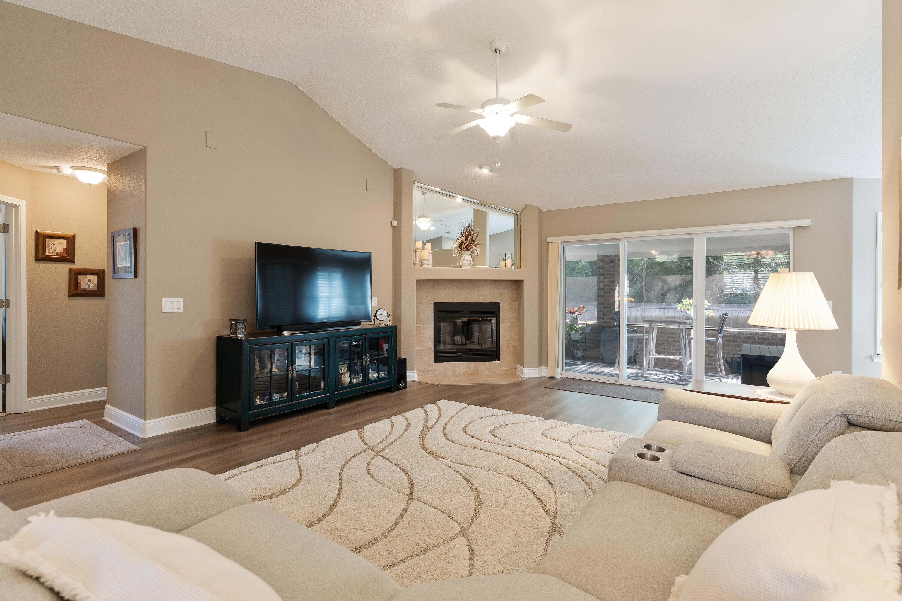 HOLLEY BY THE SEA - Residential