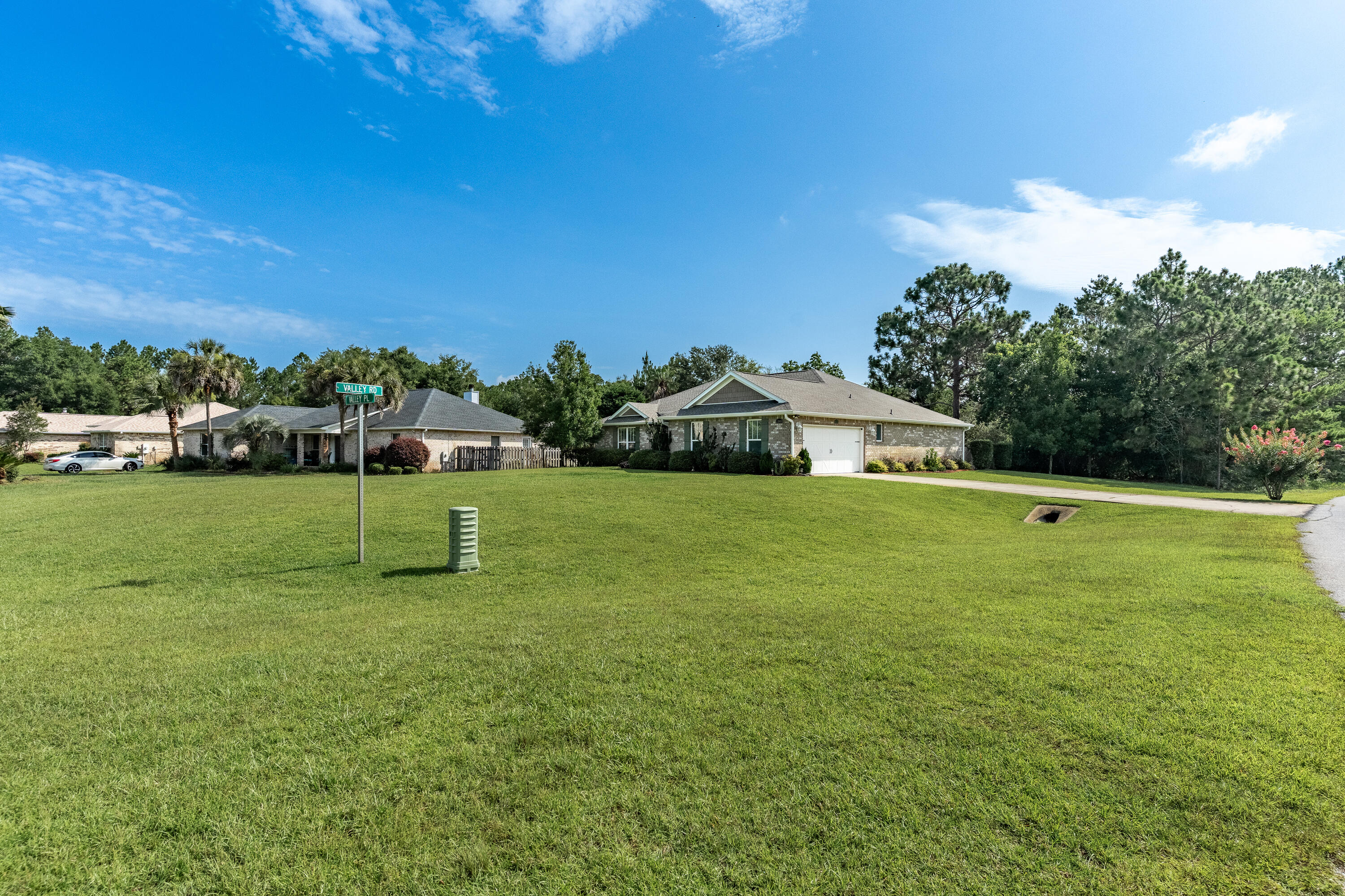 HOLLEY BY THE SEA - Residential
