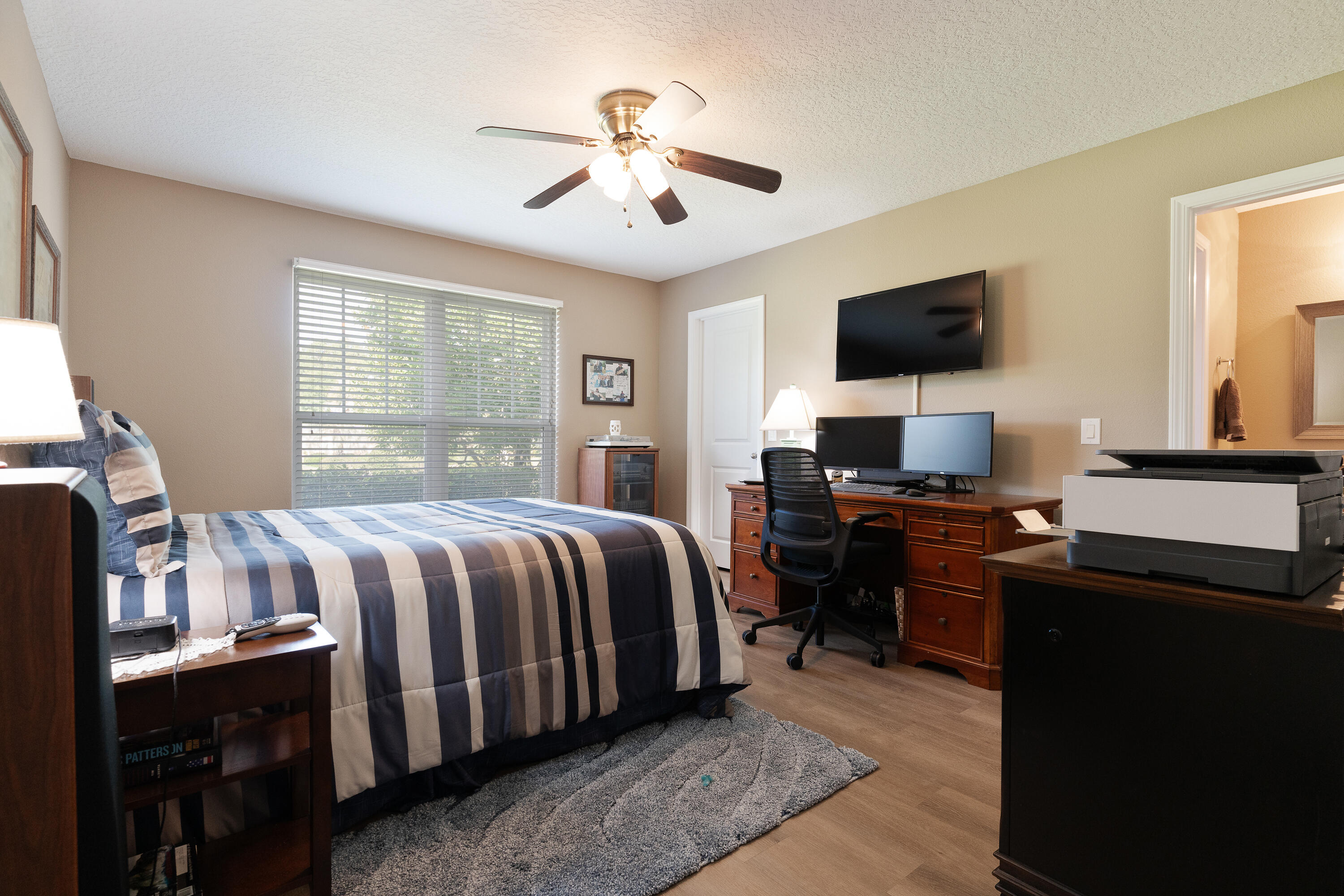 HOLLEY BY THE SEA - Residential