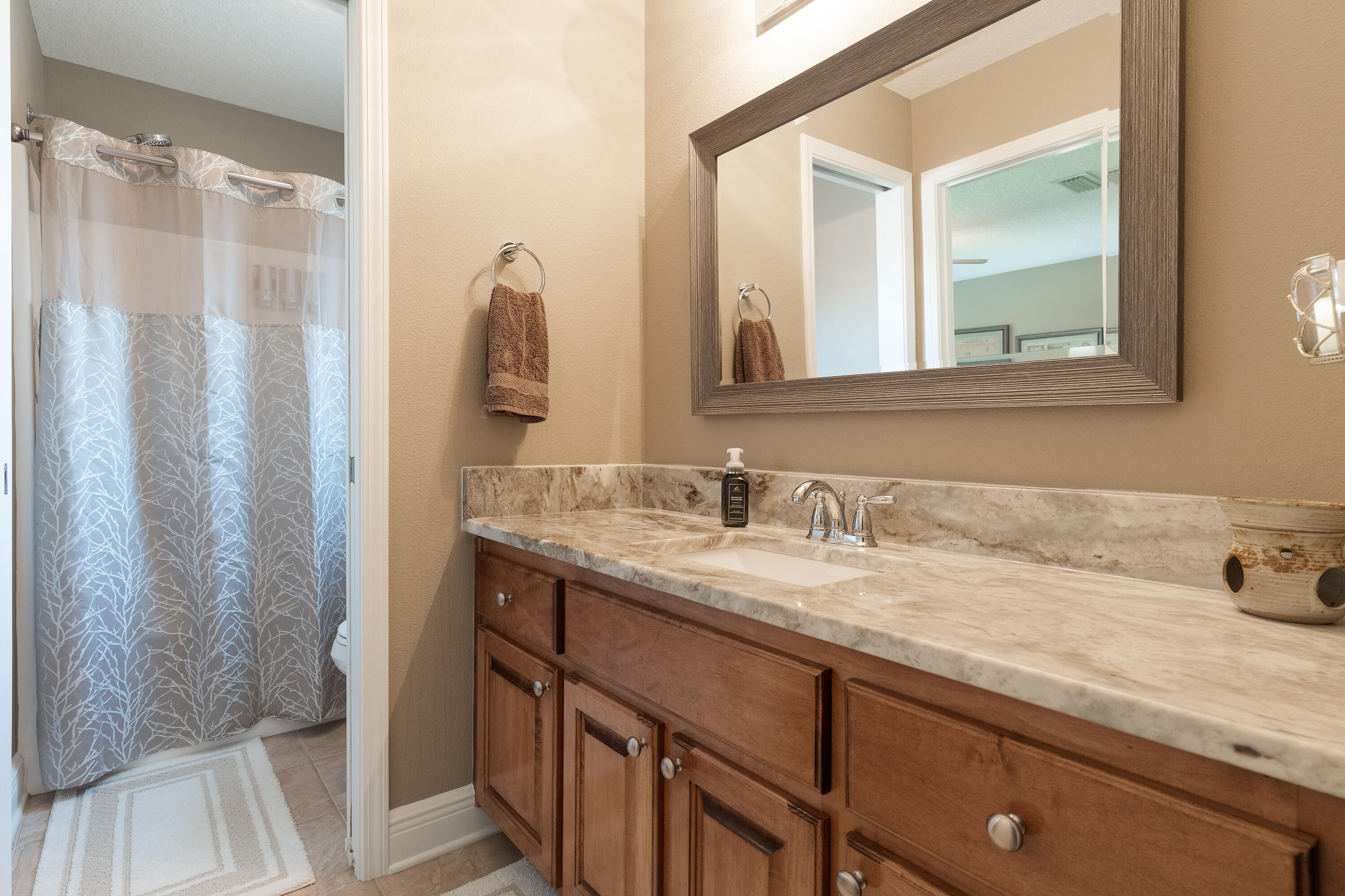 HOLLEY BY THE SEA - Residential