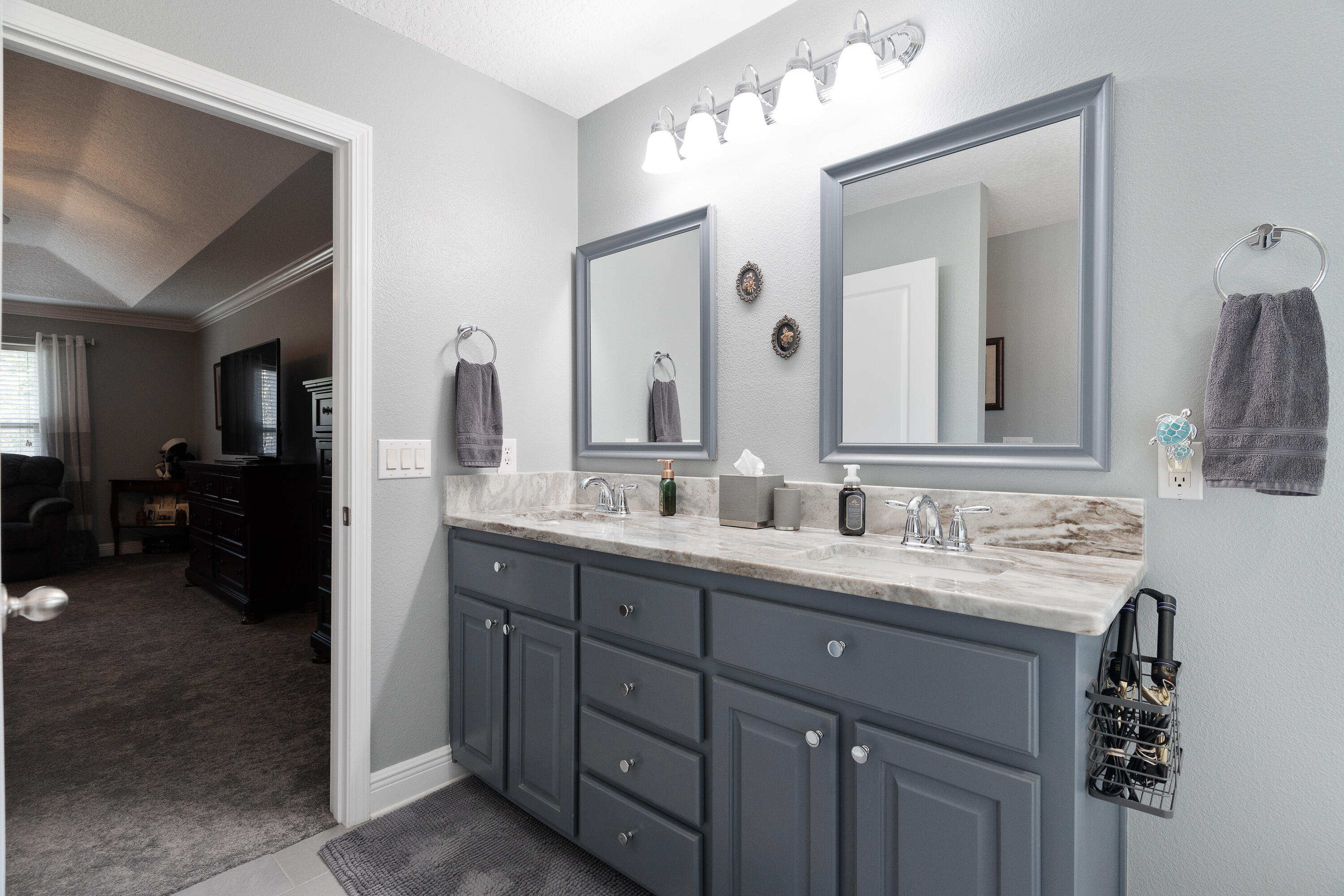 HOLLEY BY THE SEA - Residential