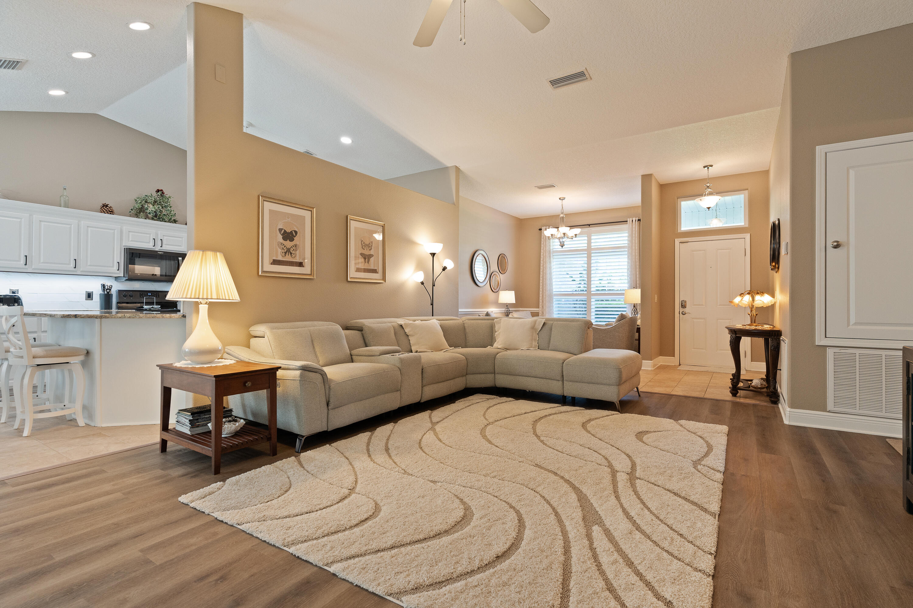 HOLLEY BY THE SEA - Residential