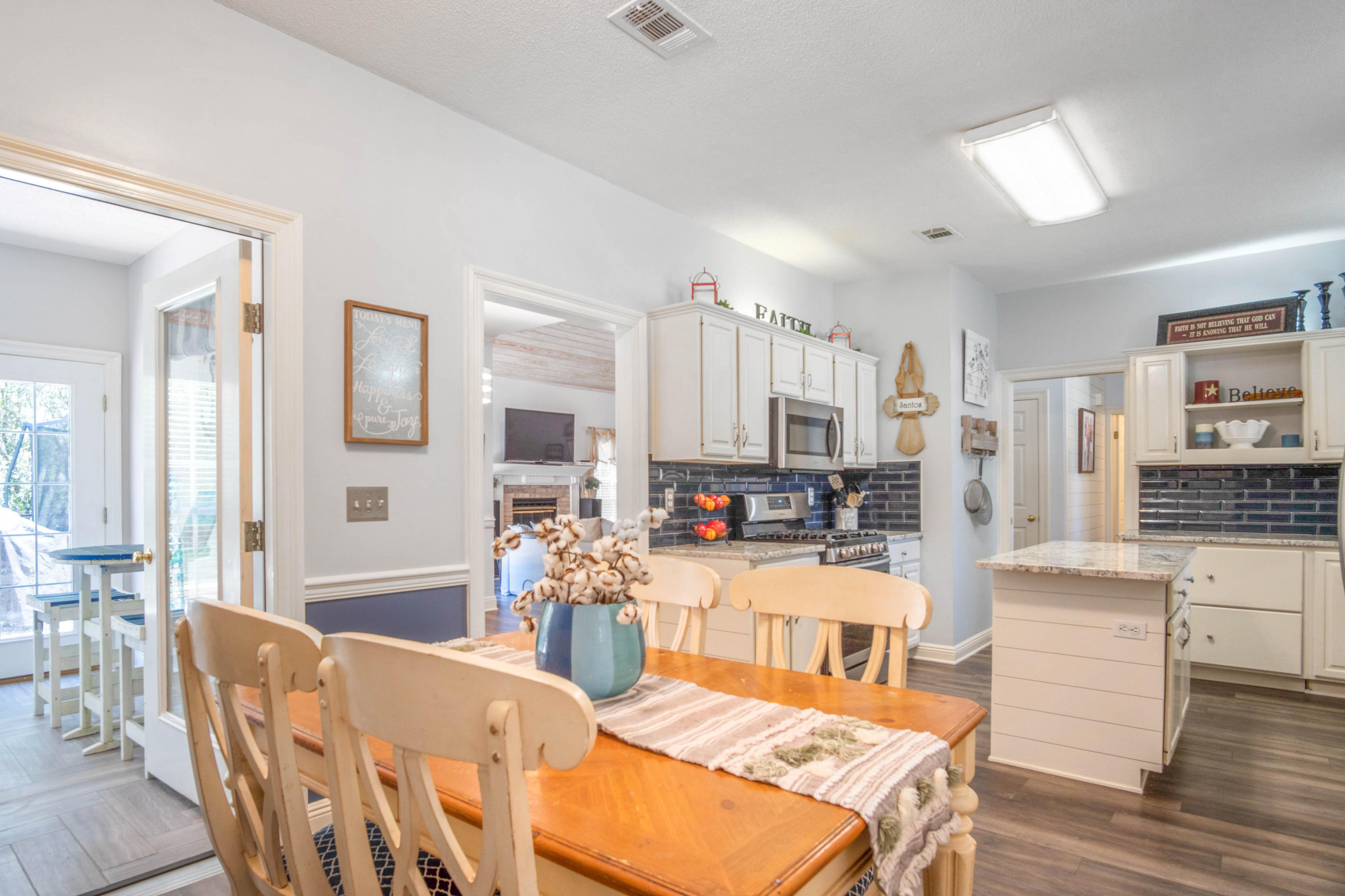 VILLAGE OF BOLTON AT BLUEWATER BAY - Residential