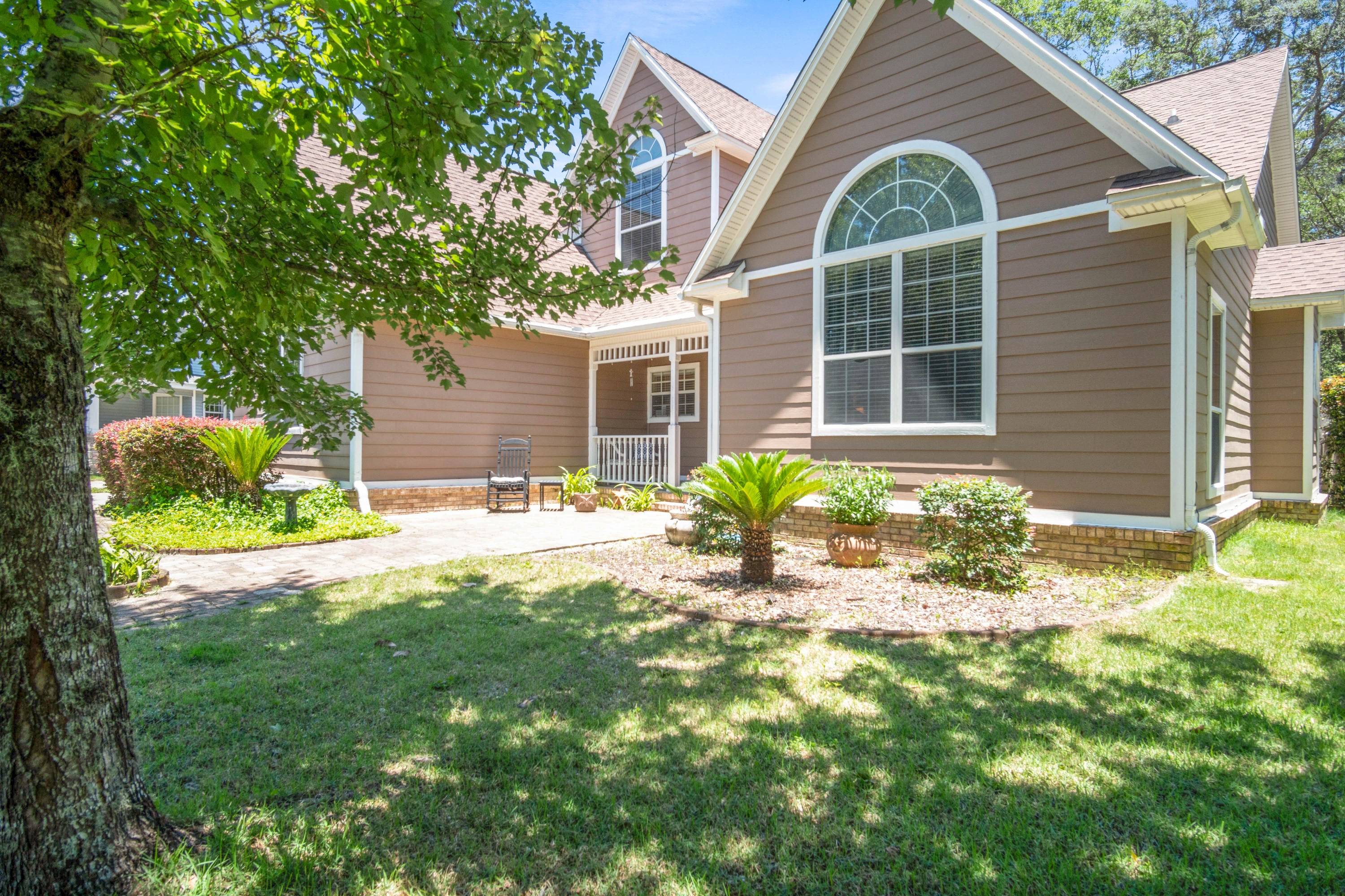 VILLAGE OF BOLTON AT BLUEWATER BAY - Residential