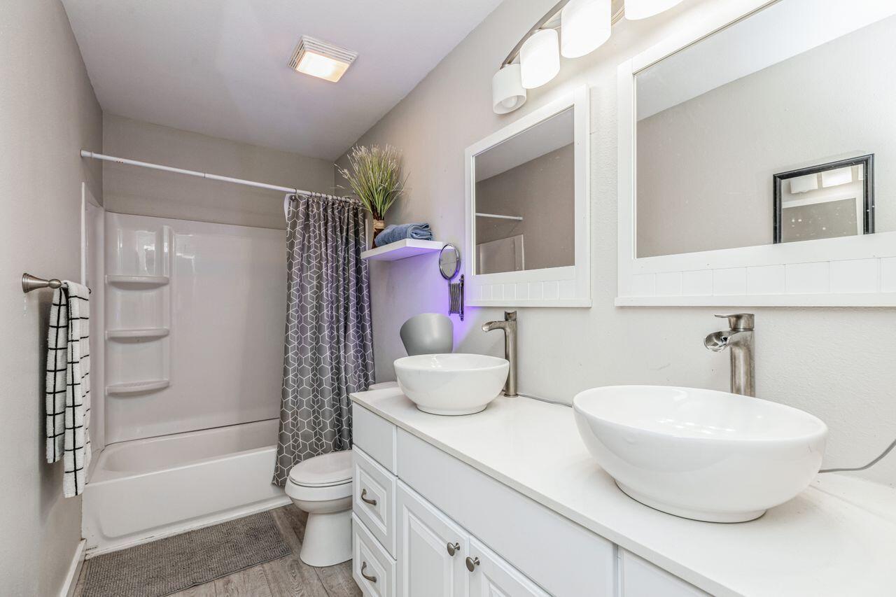 HIDDEN TRAILS PH 1 - Residential