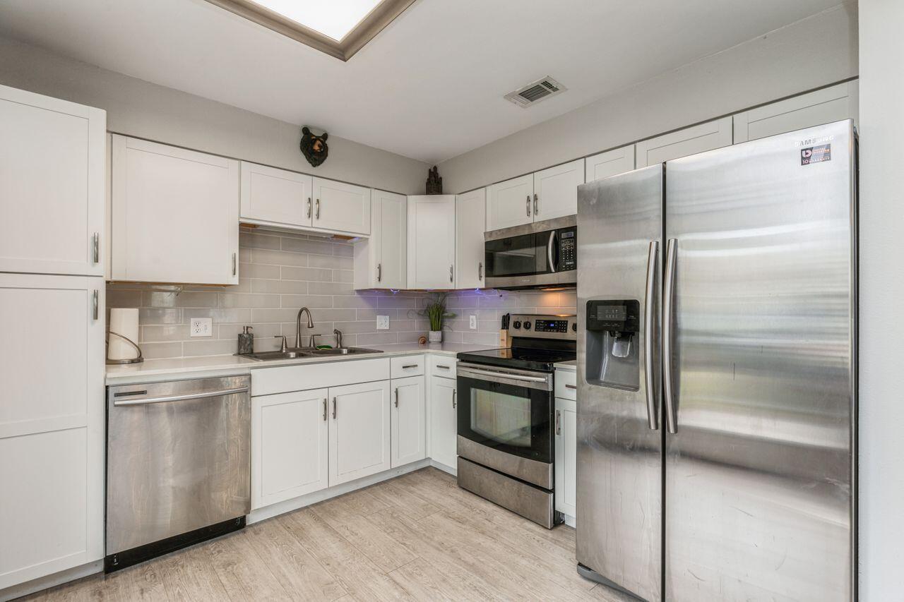 HIDDEN TRAILS PH 1 - Residential