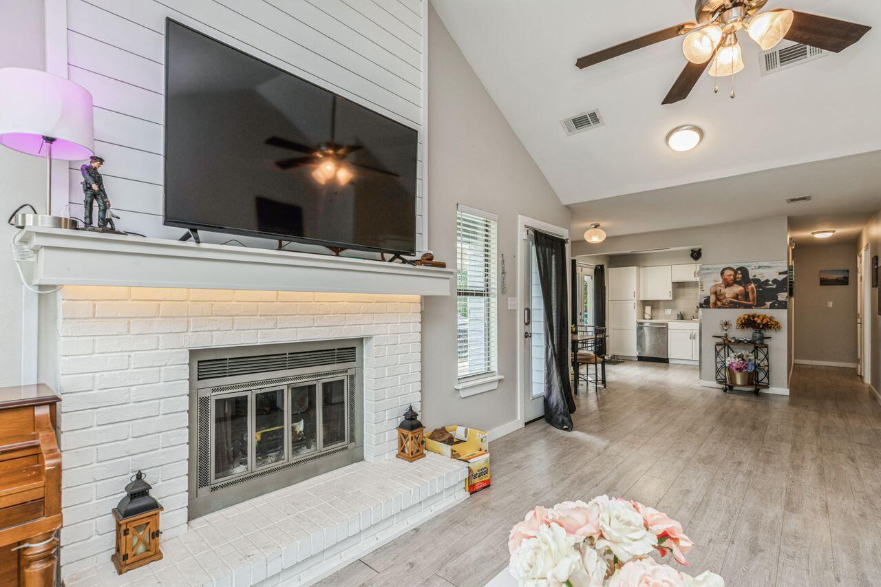 HIDDEN TRAILS PH 1 - Residential