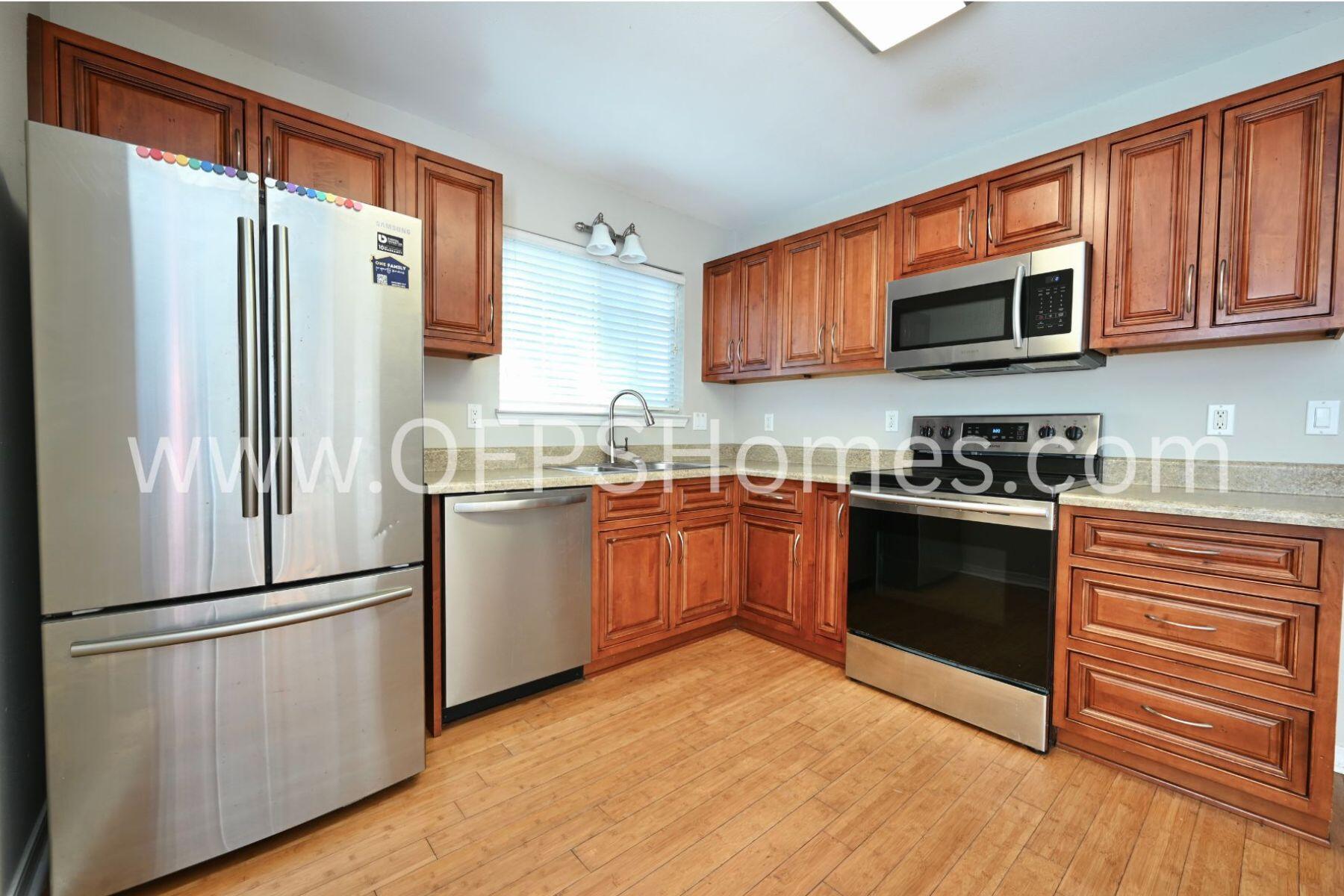 BROOKWOOD - Residential Lease