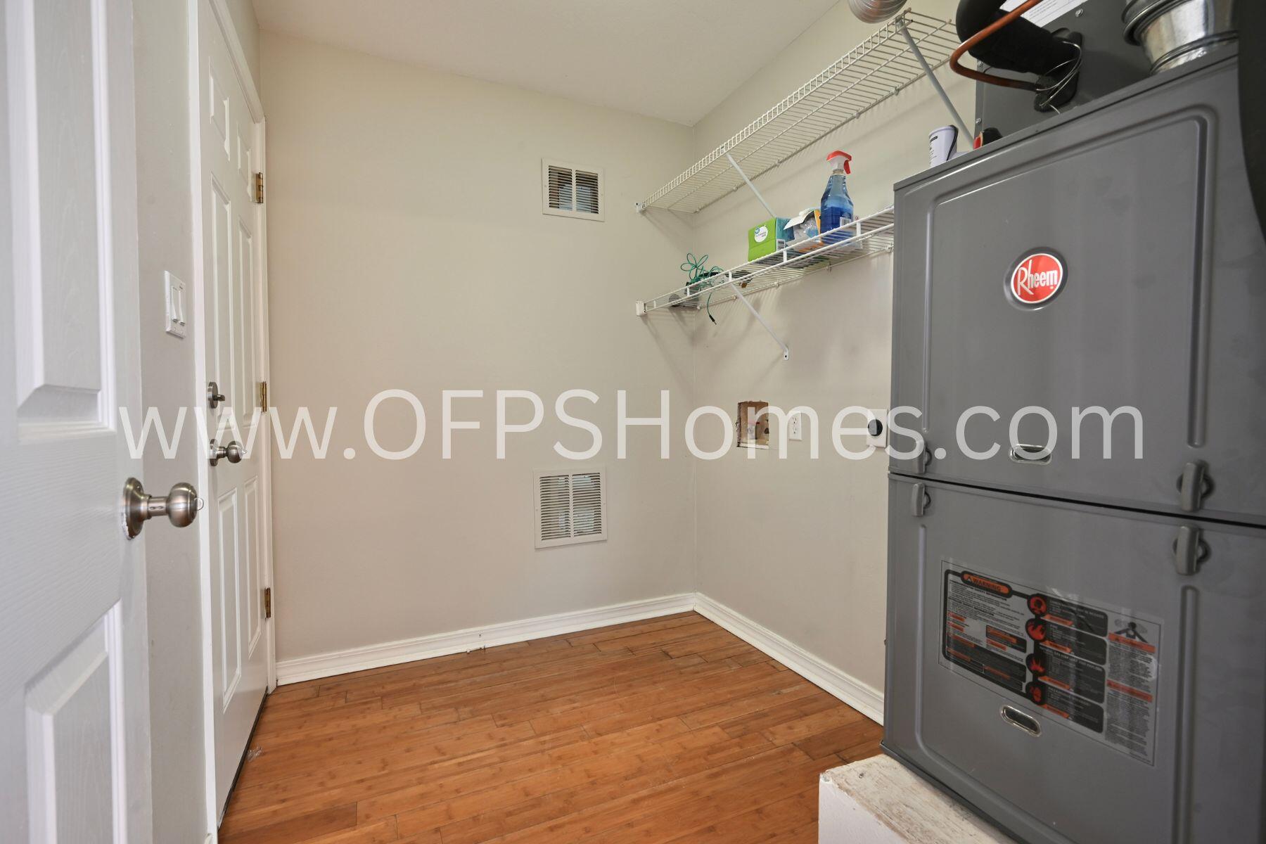 BROOKWOOD - Residential Lease