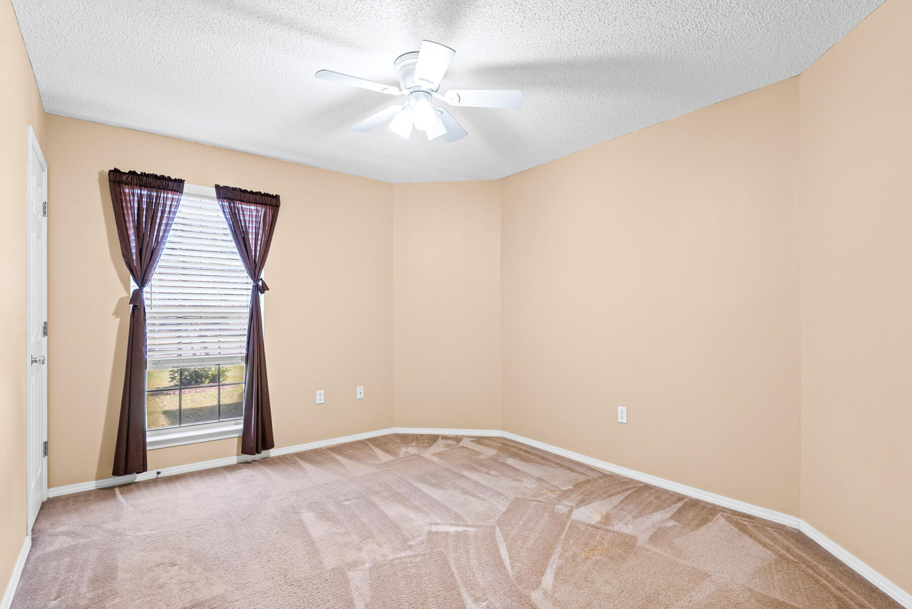 HUNTERS RUN S/D - Residential