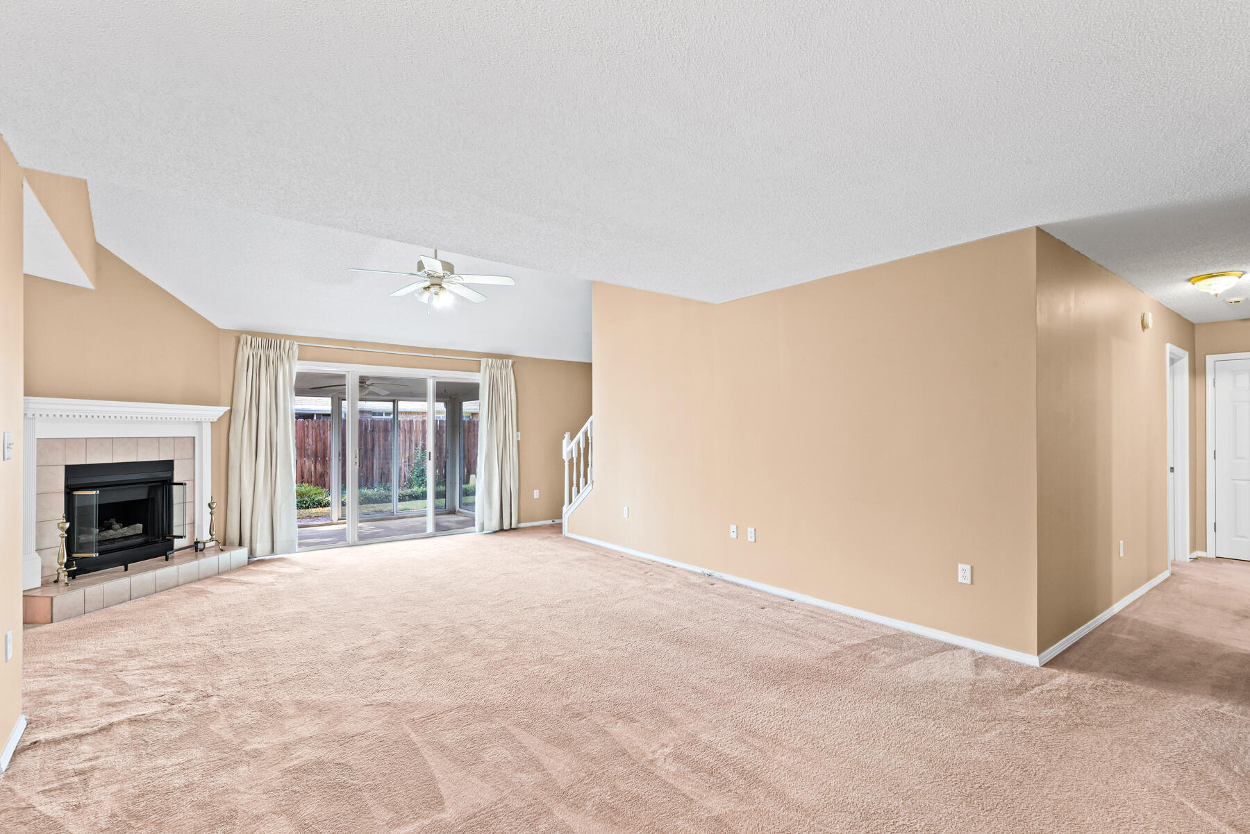 HUNTERS RUN S/D - Residential