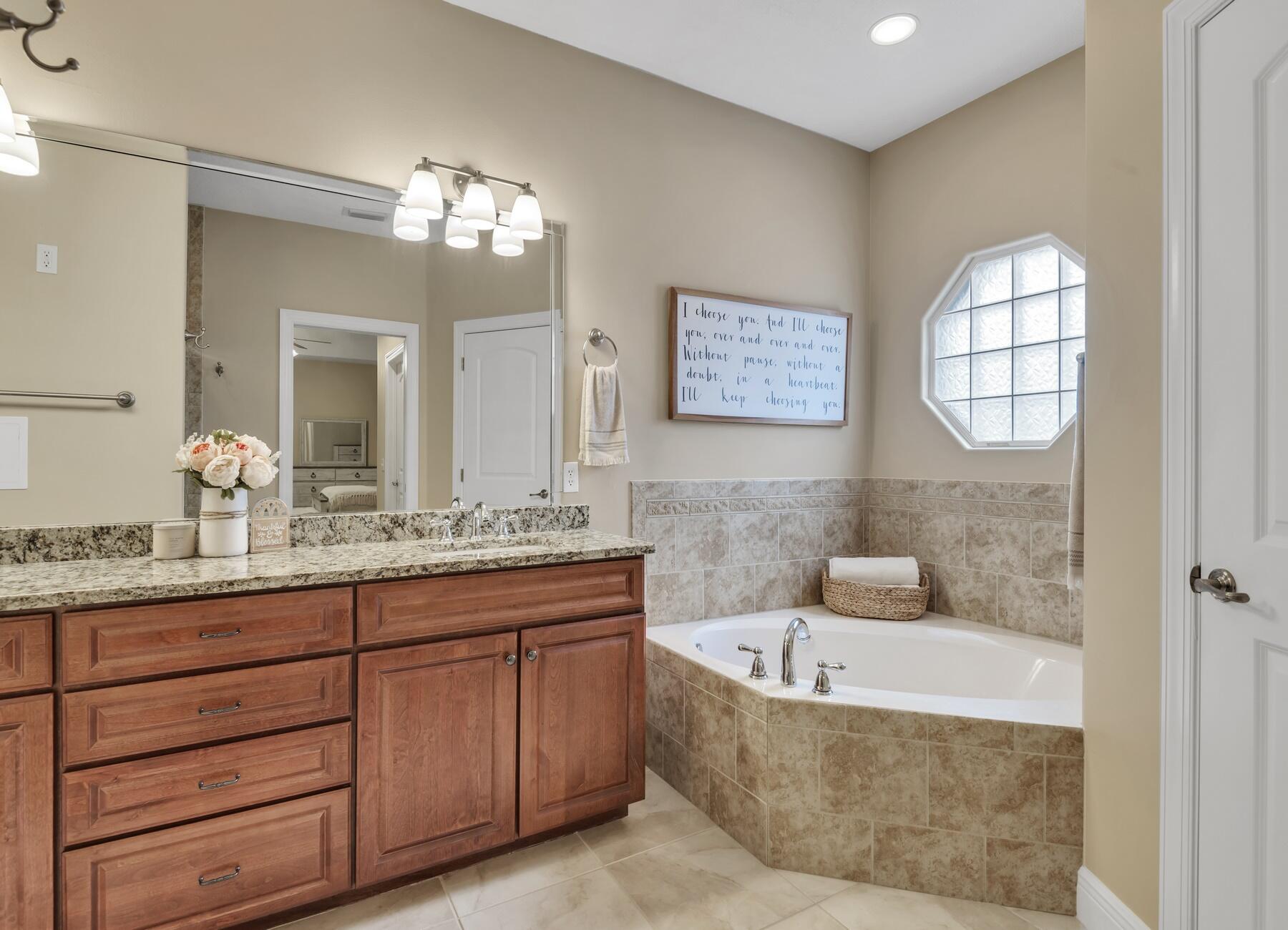 MAGNOLIA HARBOR - Residential