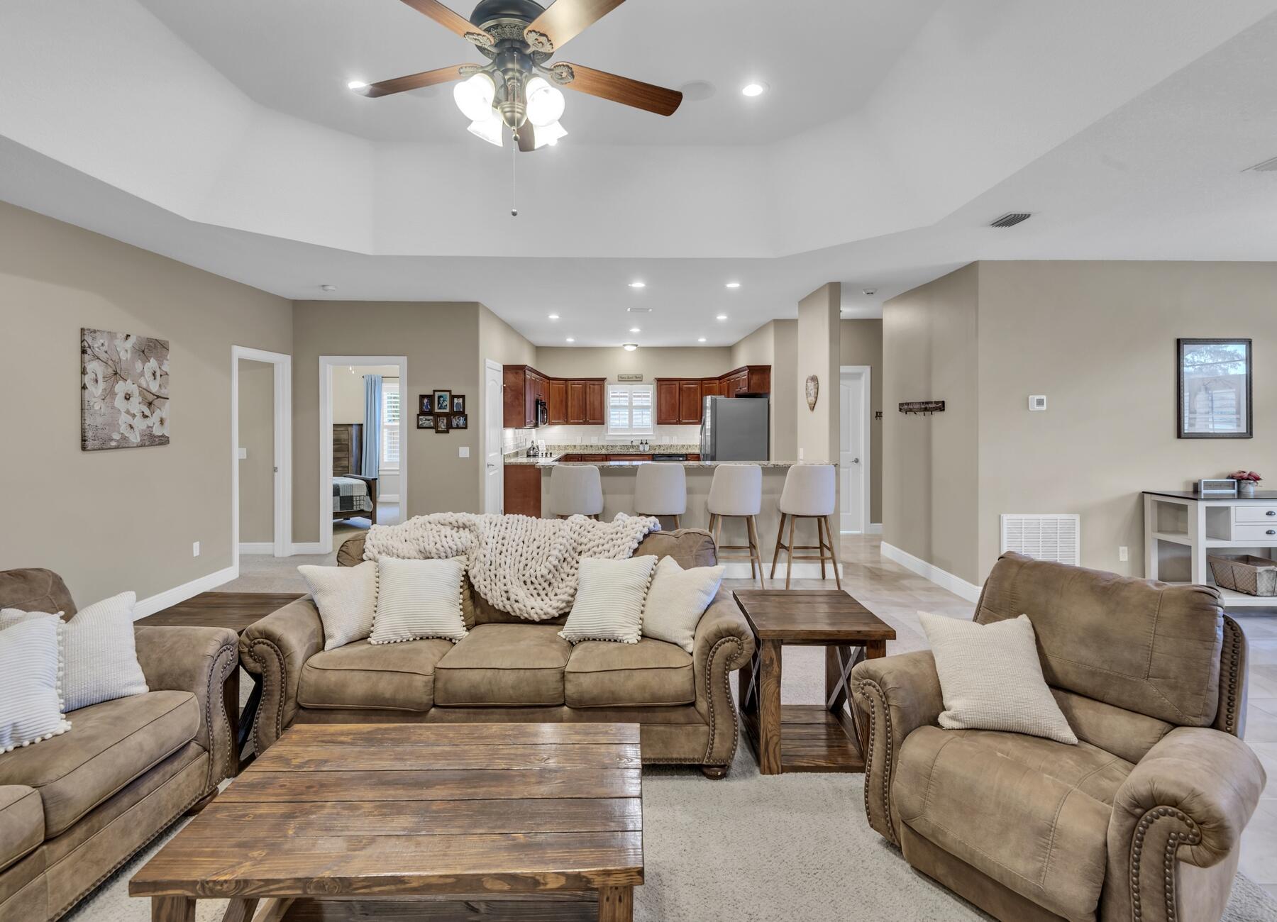 MAGNOLIA HARBOR - Residential