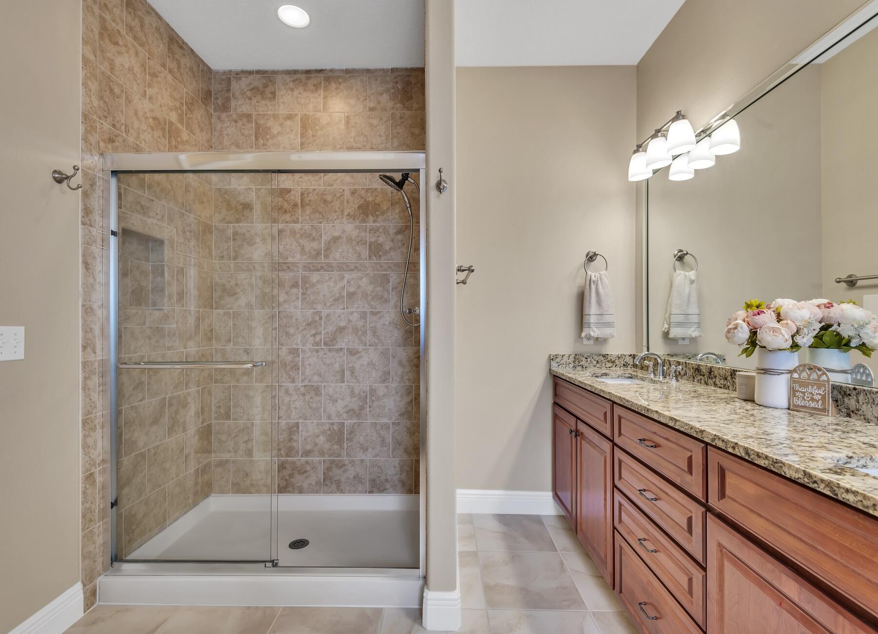 MAGNOLIA HARBOR - Residential