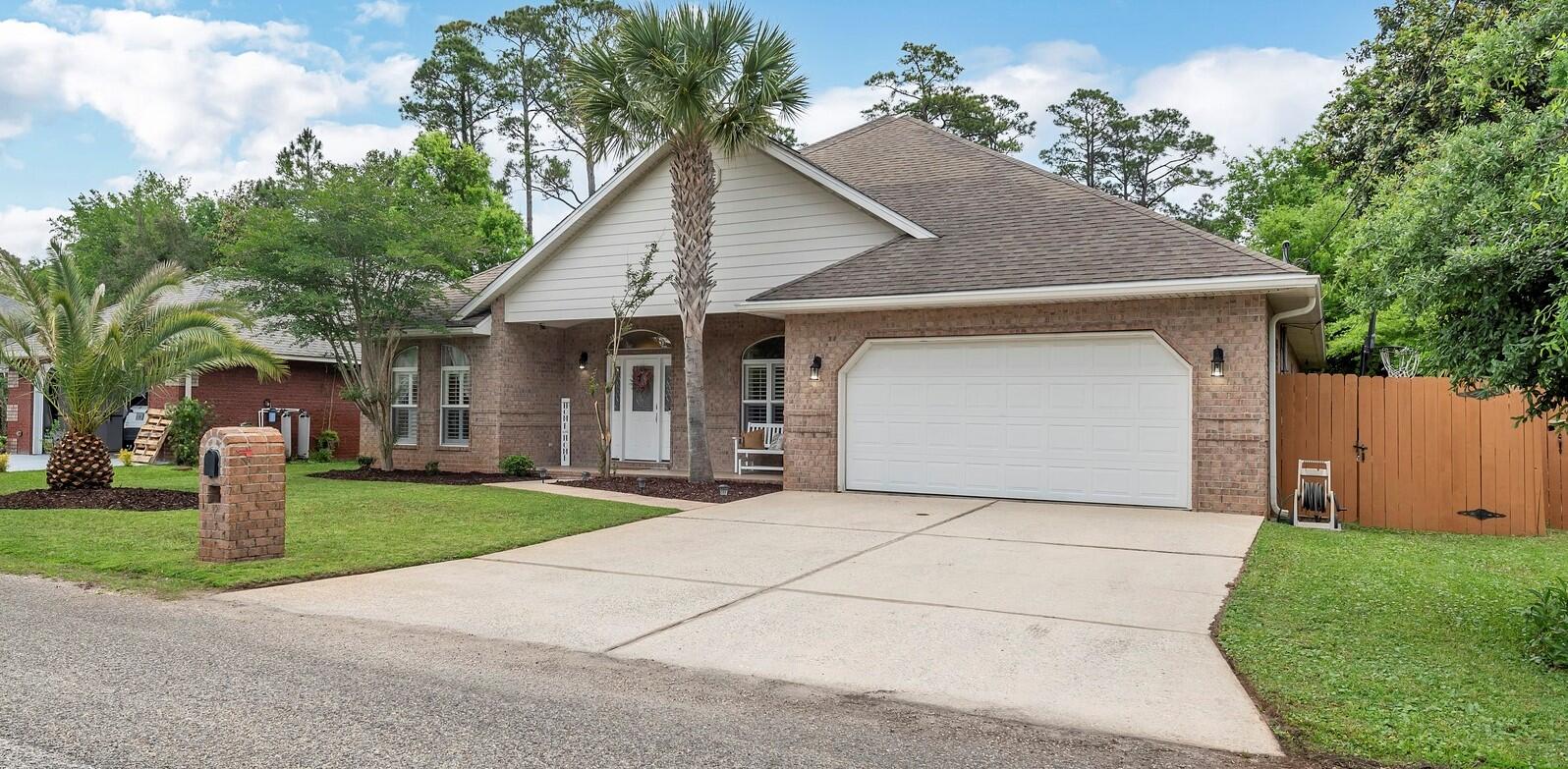 MAGNOLIA HARBOR - Residential